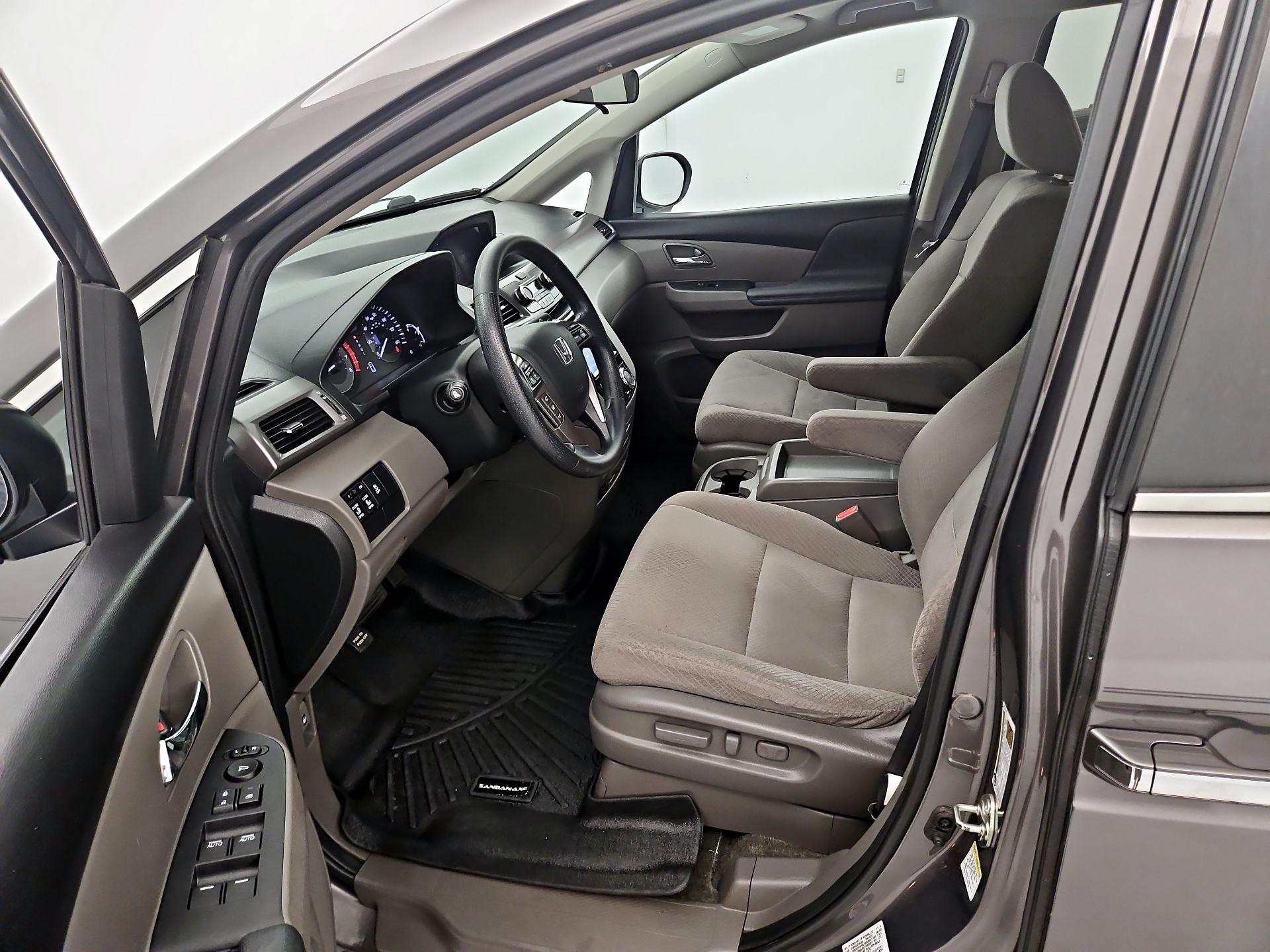 Thumbnail: 2016 Honda Odyssey - 11