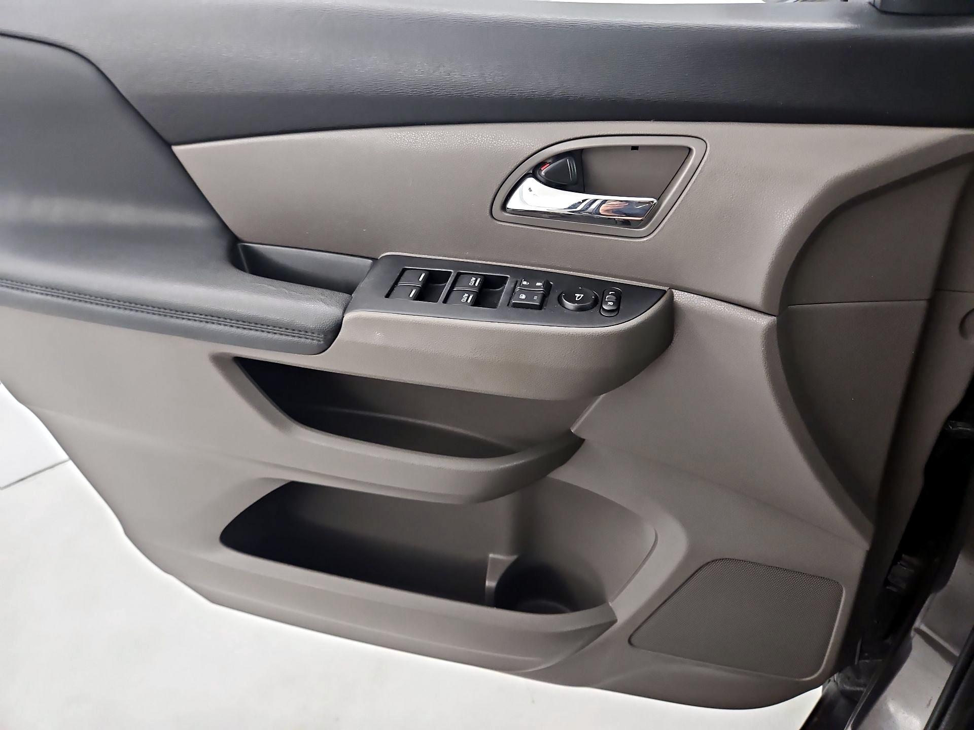 Thumbnail: 2016 Honda Odyssey - 12