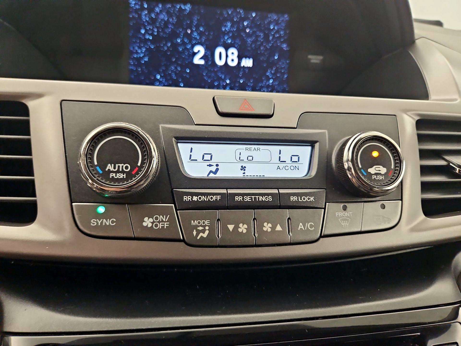 Thumbnail: 2016 Honda Odyssey - 16