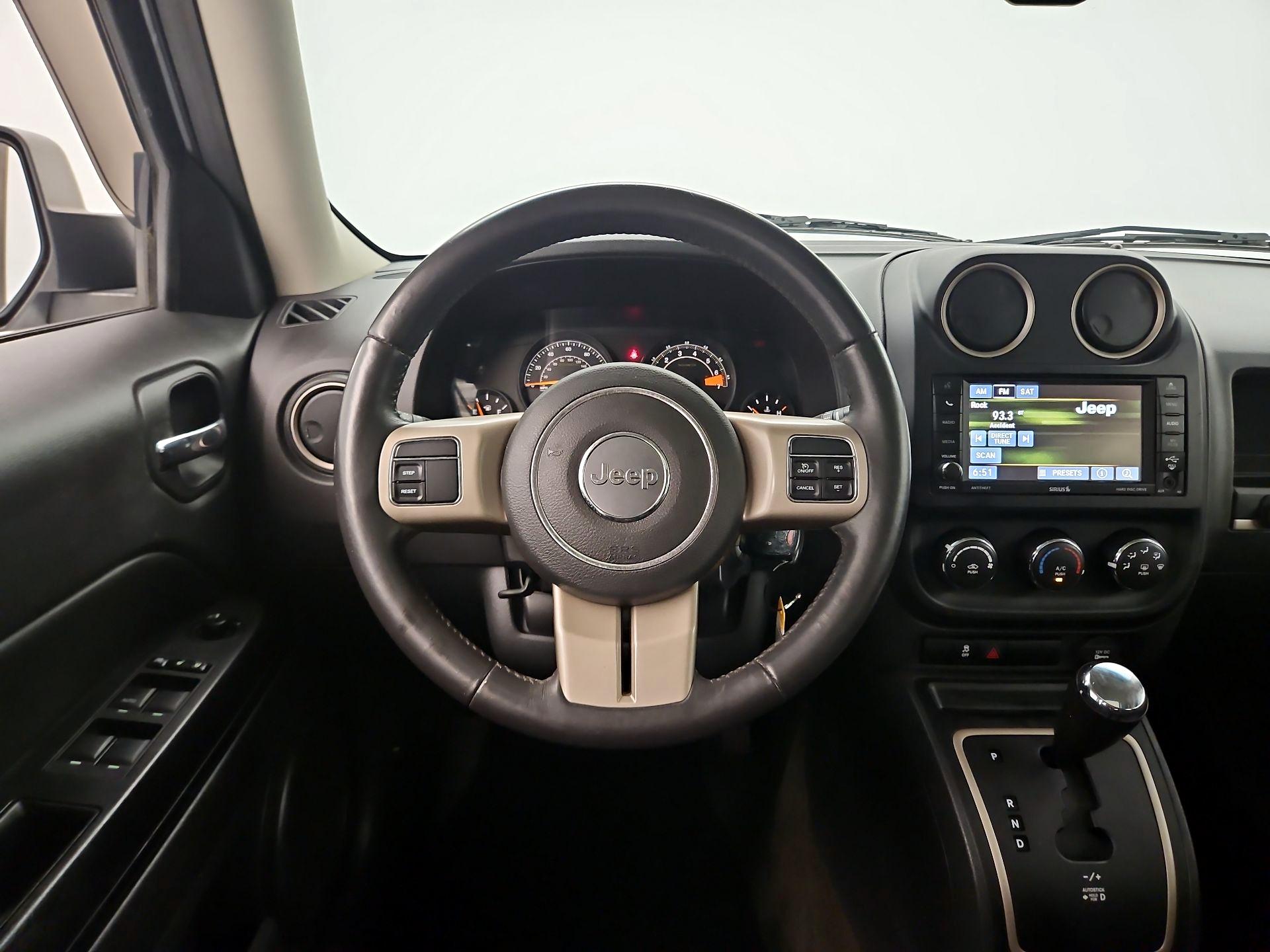 Thumbnail: 2016 Jeep Patriot - 10