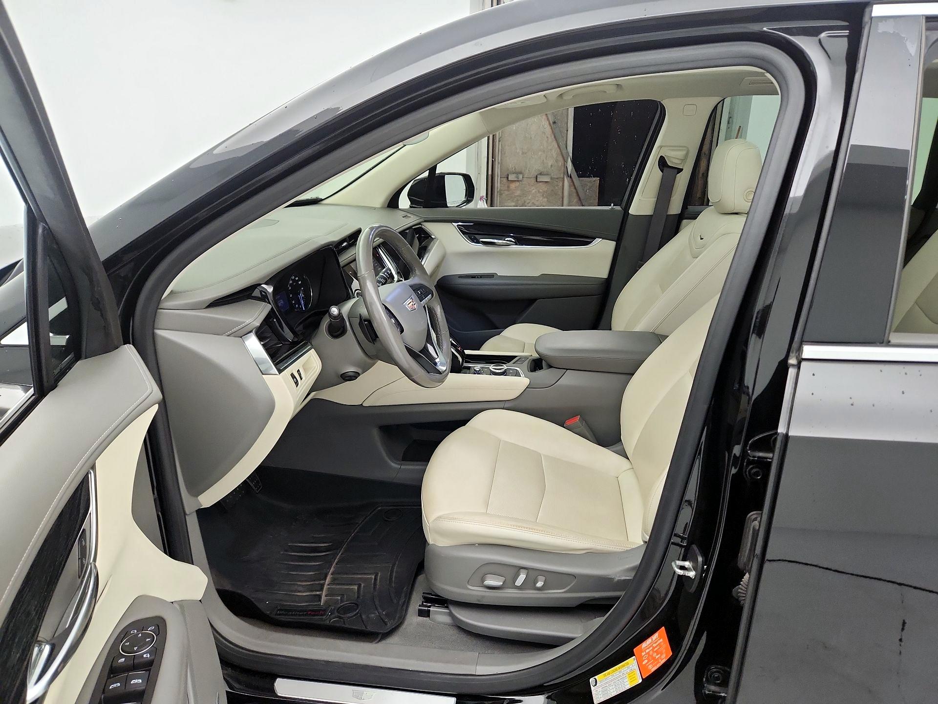 Thumbnail: 2020 Cadillac XT6 - 11