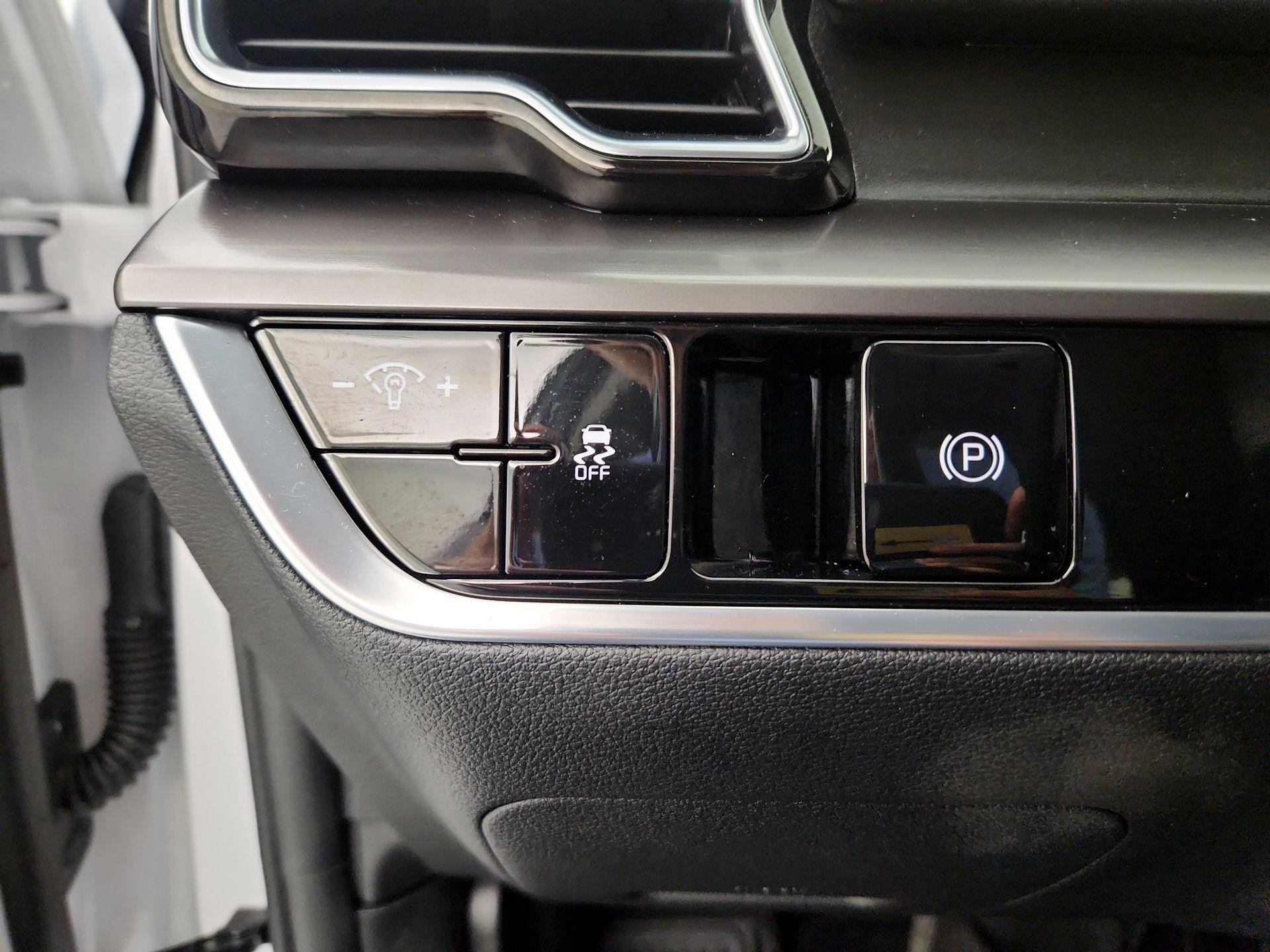Thumbnail: 2024 Kia Sportage - 13
