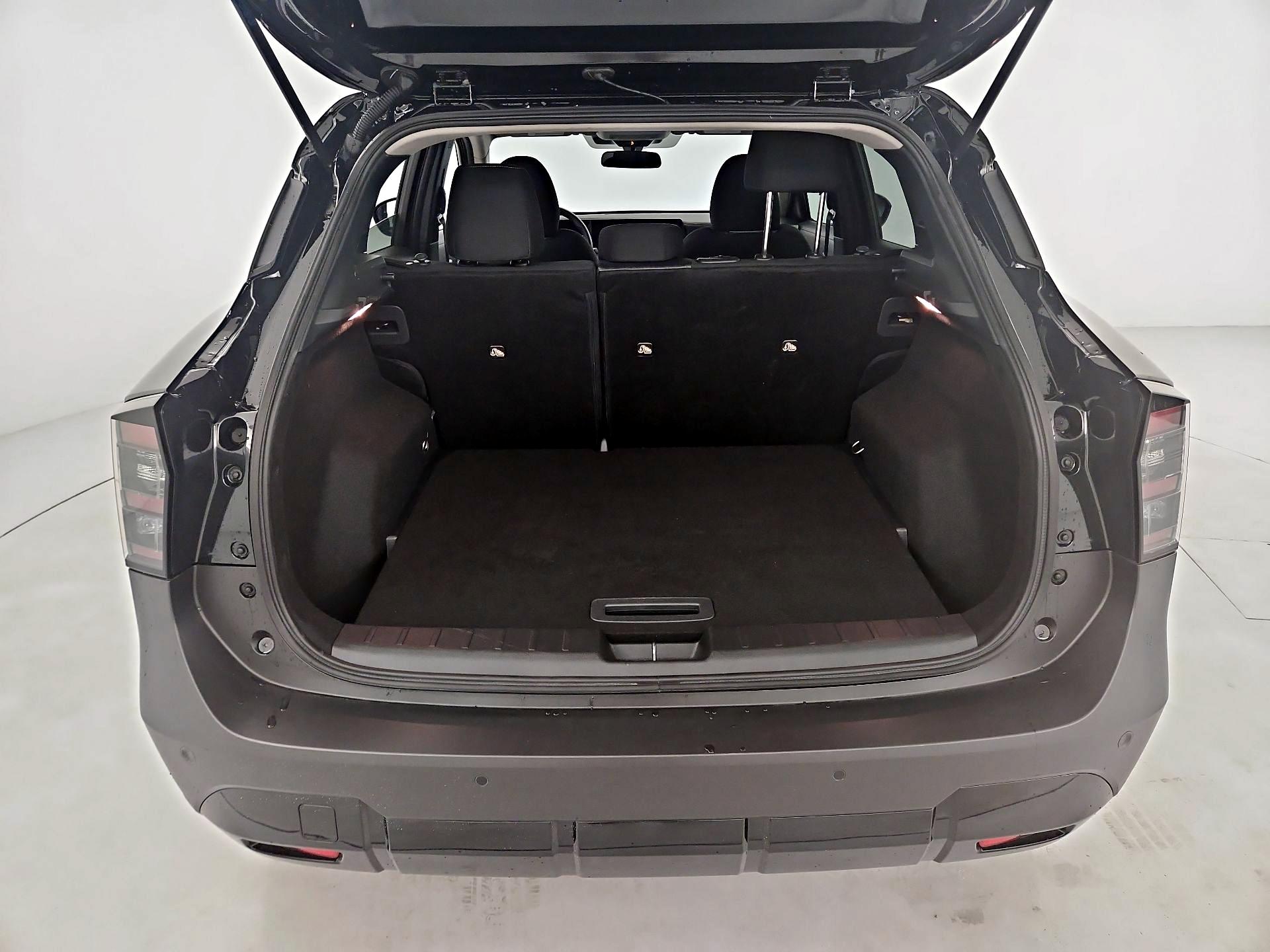 Thumbnail: 2026 Nissan Kicks - 19