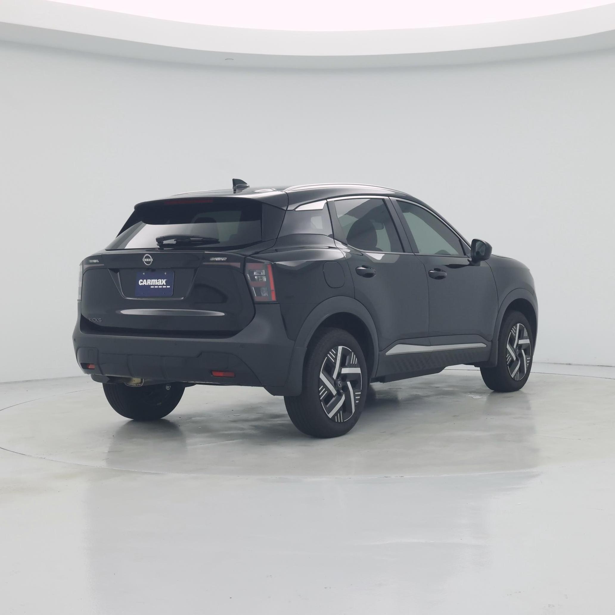 Thumbnail: 2026 Nissan Kicks - 8