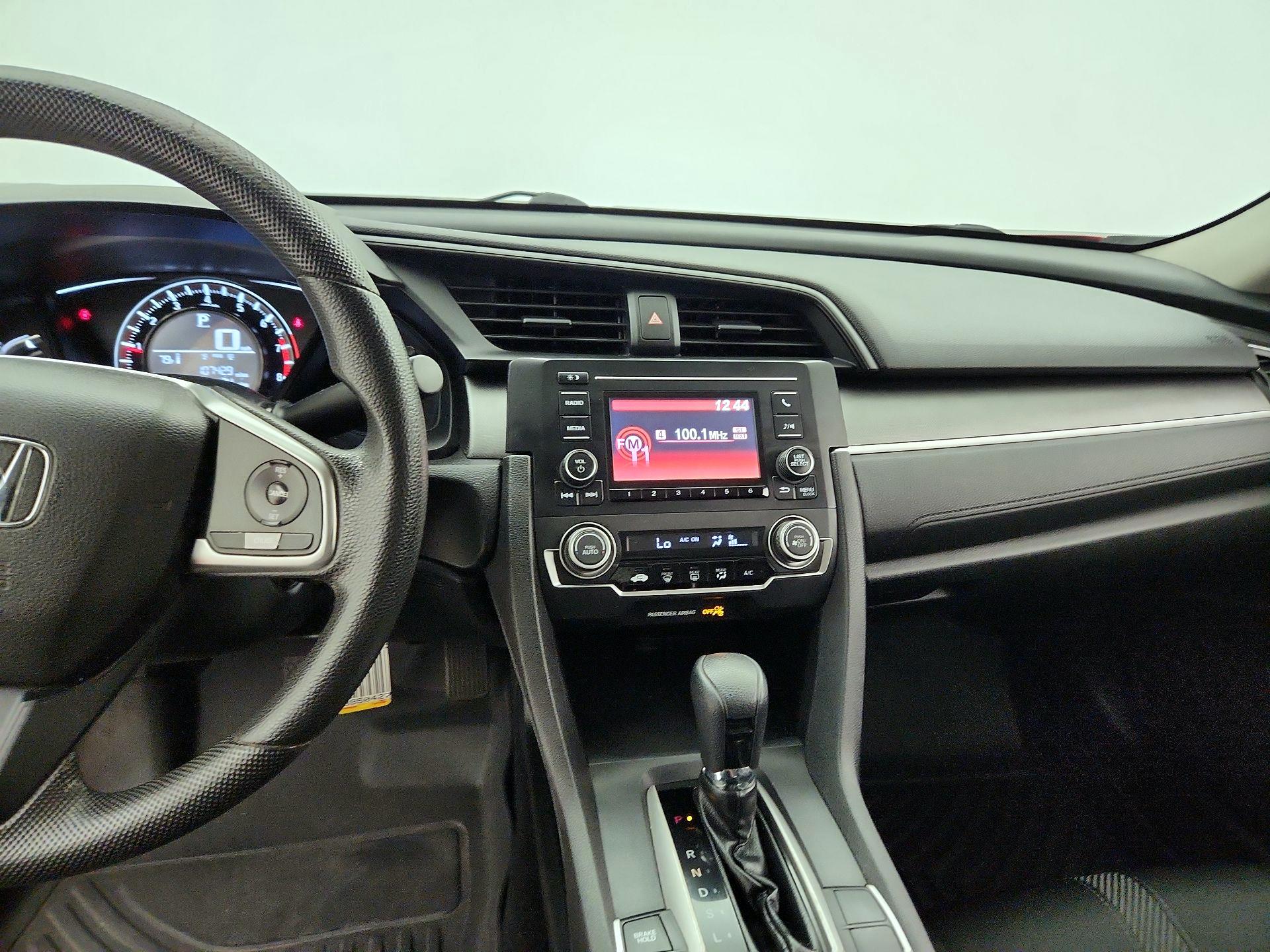 Thumbnail: 2016 Honda Civic - 9