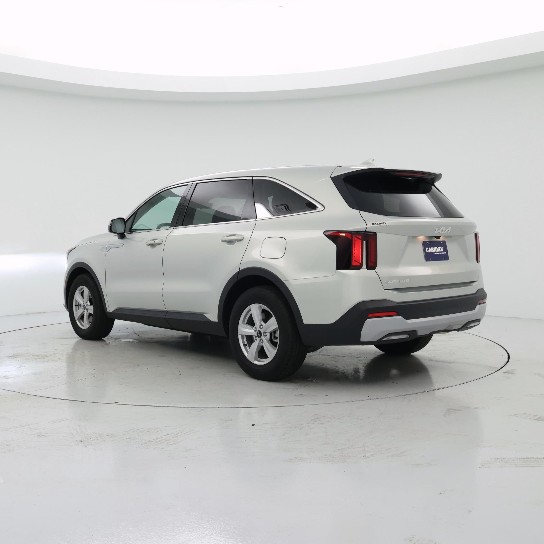Thumbnail: 2026 Kia Sorento - 2