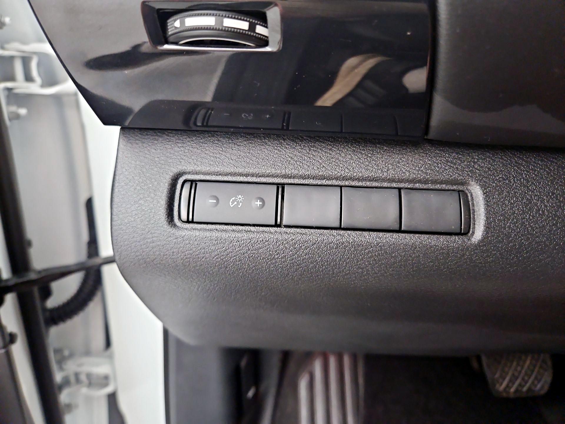 Thumbnail: 2026 Nissan Pathfinder - 13