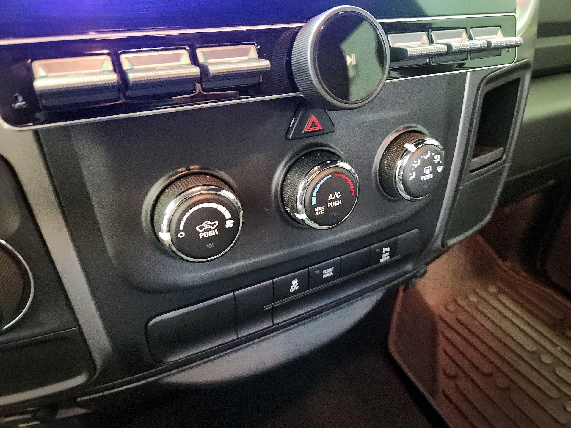 Thumbnail: 2024 RAM 1500 Classic - 16