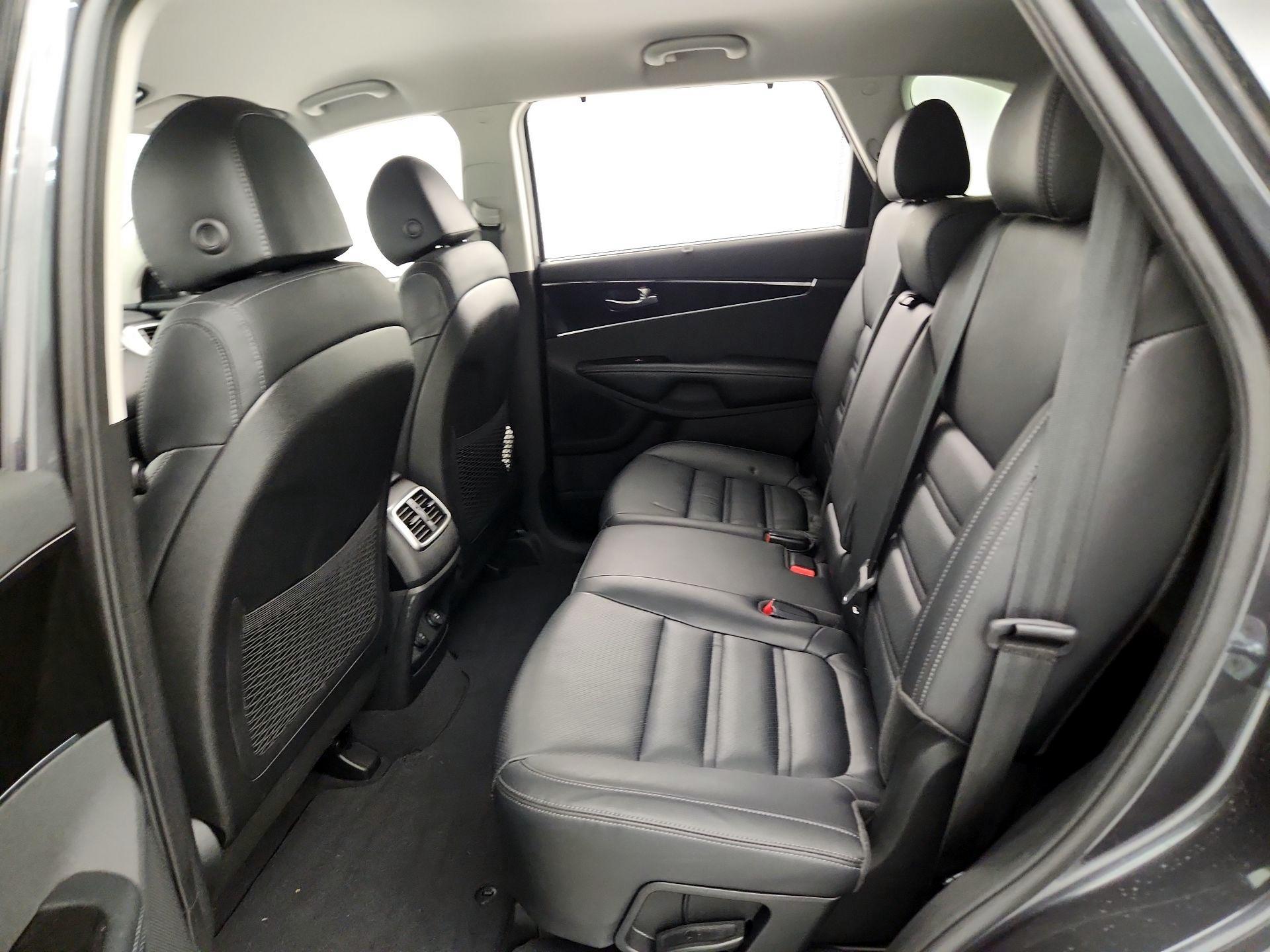 Thumbnail: 2018 Kia Sorento - 19
