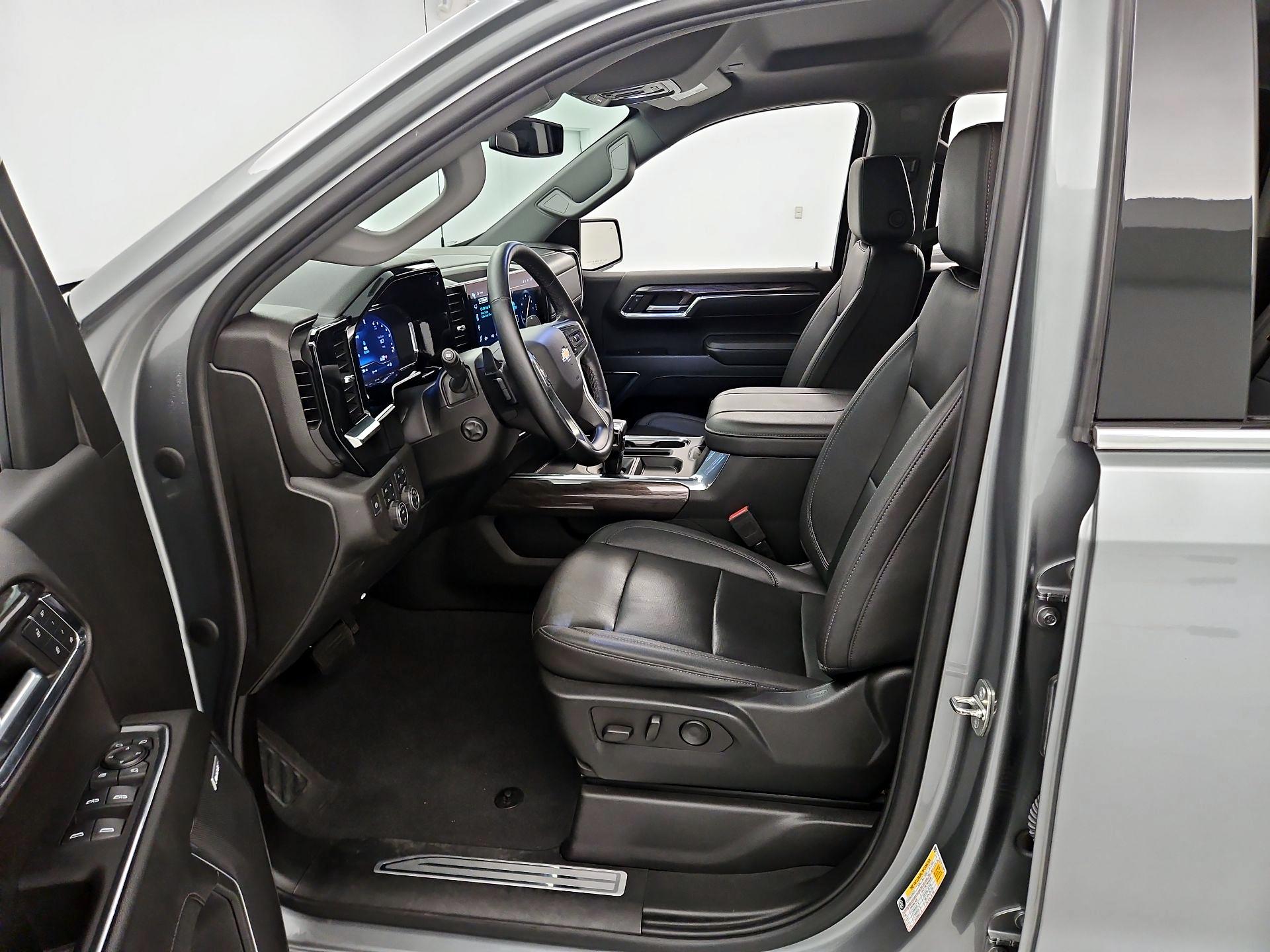 Thumbnail: 2024 Chevrolet Silverado 1500 - 11