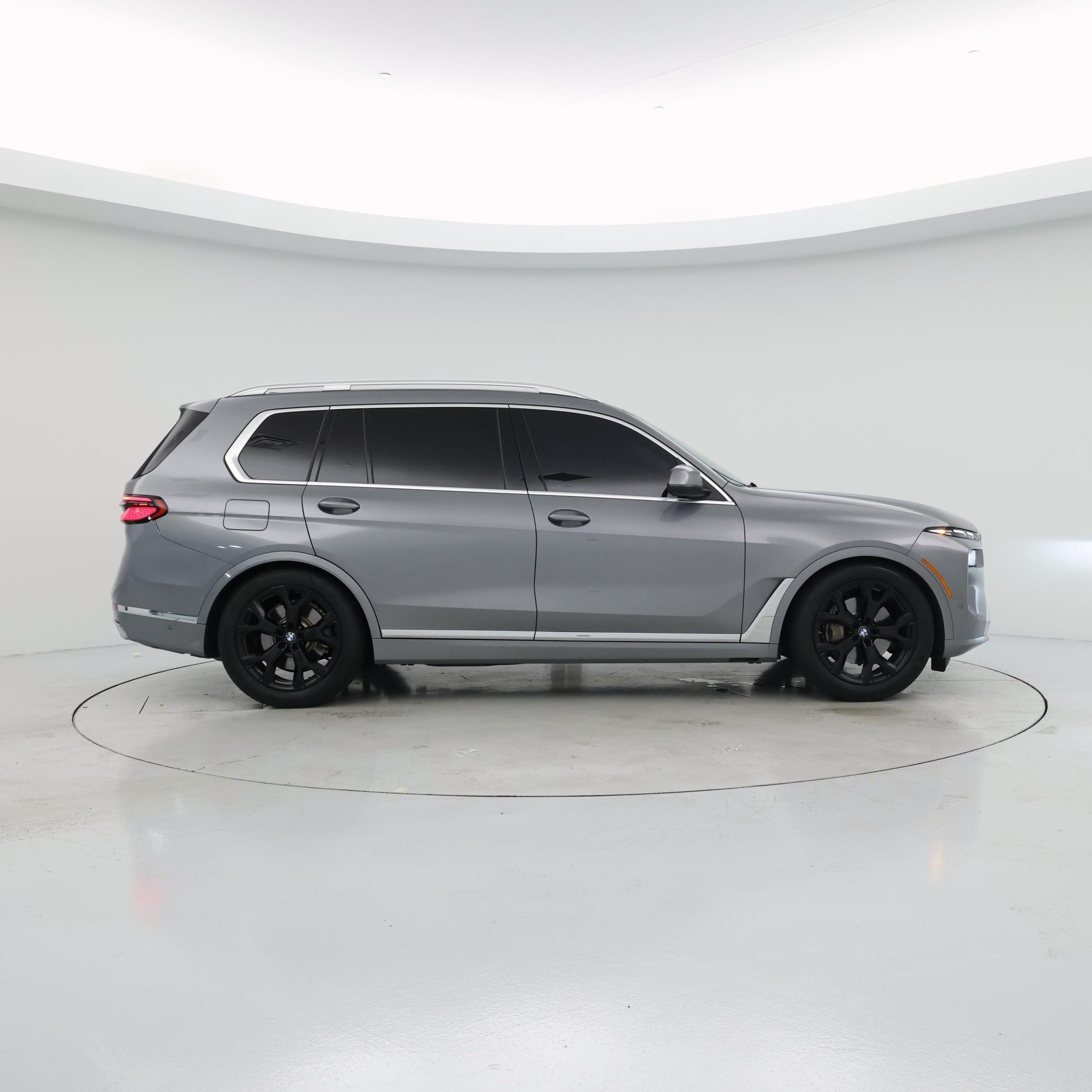 Thumbnail: 2025 BMW X7 - 7