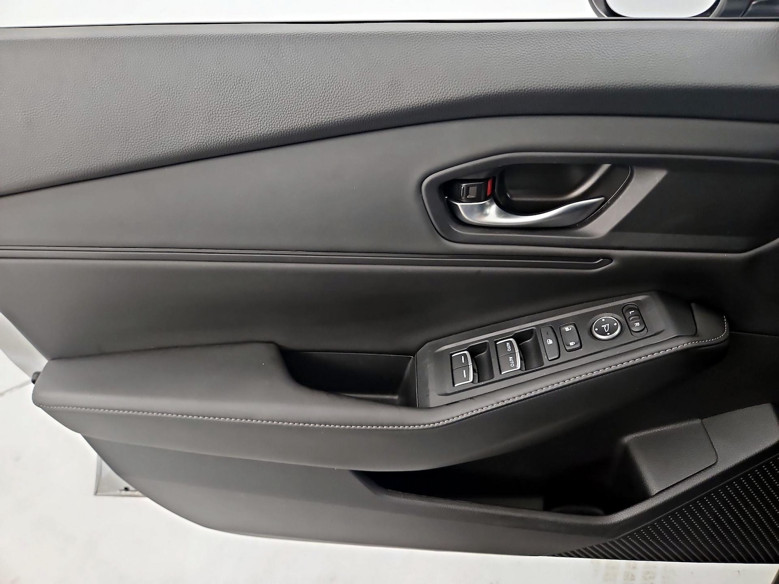 2025 Honda Accord Hybrid Sport - Photo 13