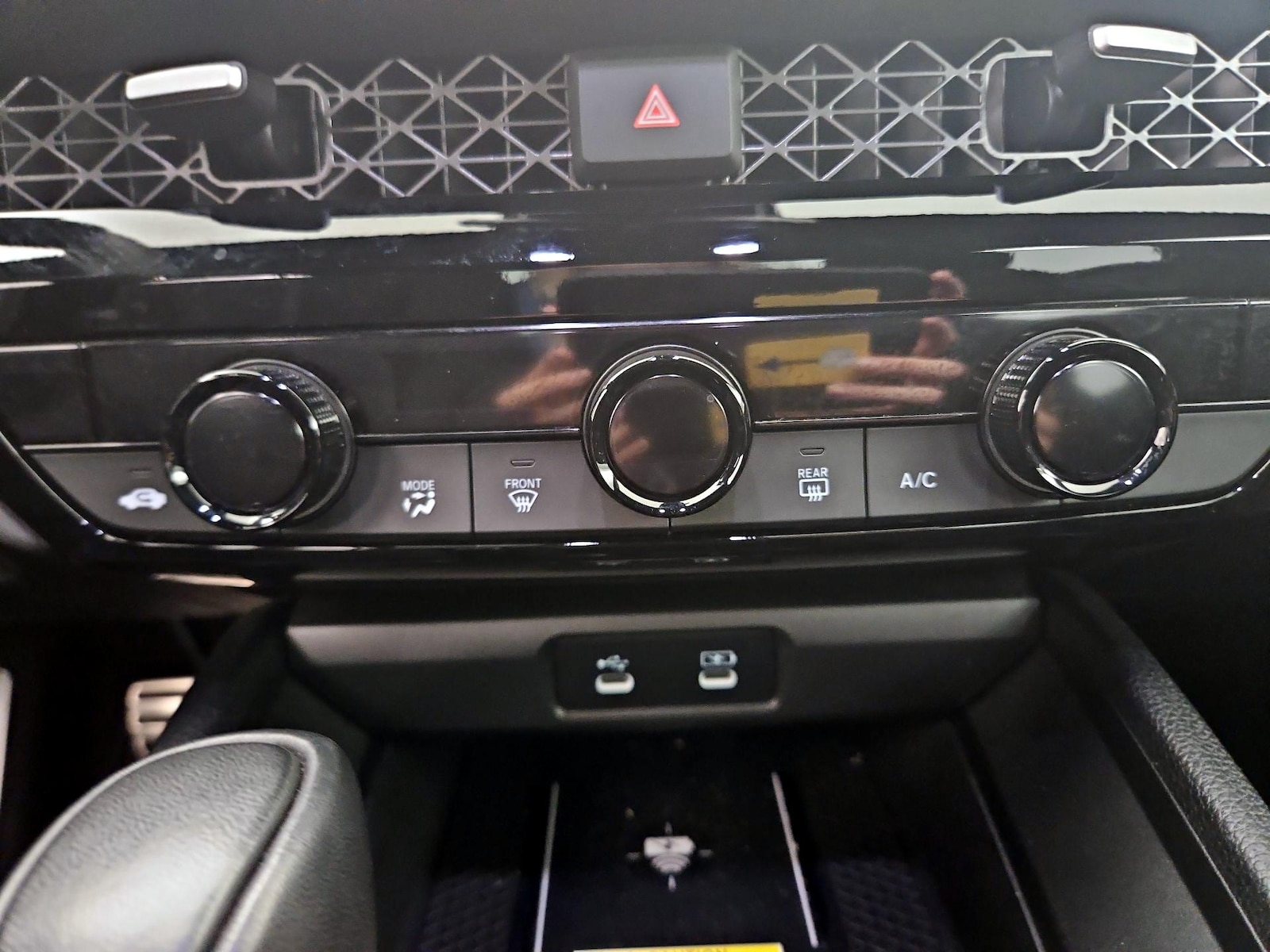 2025 Honda Accord Hybrid Sport - Photo 16