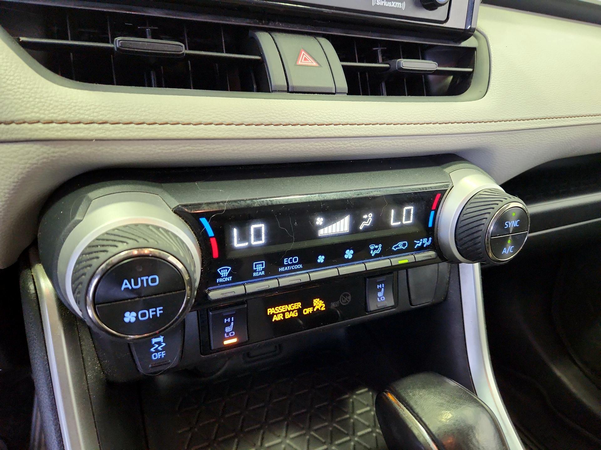 Thumbnail: 2021 Toyota RAV4 - 16