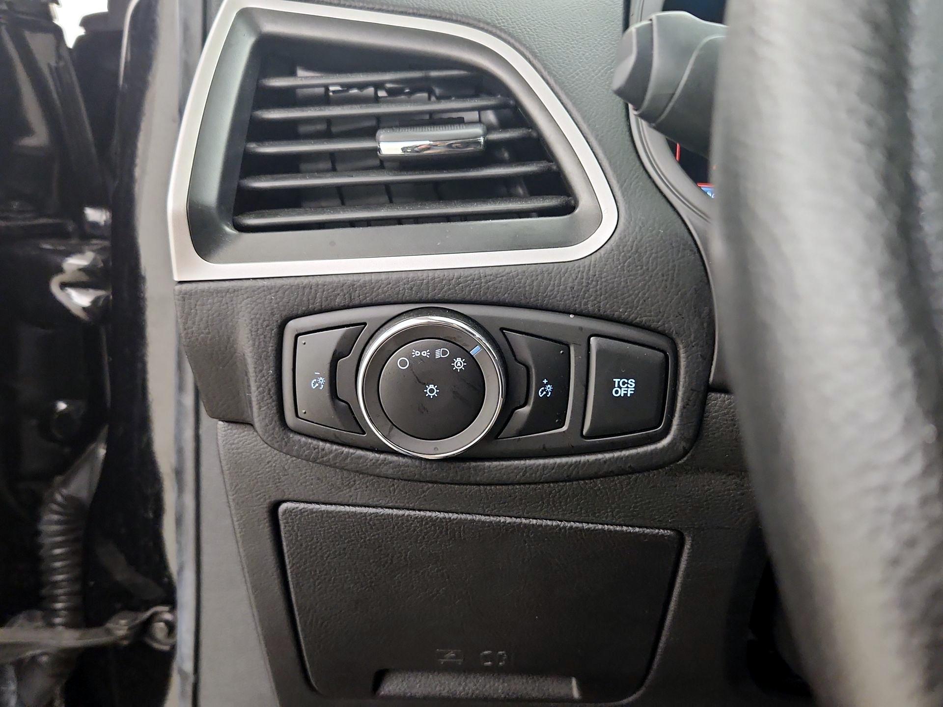 Thumbnail: 2023 Ford Edge - 13