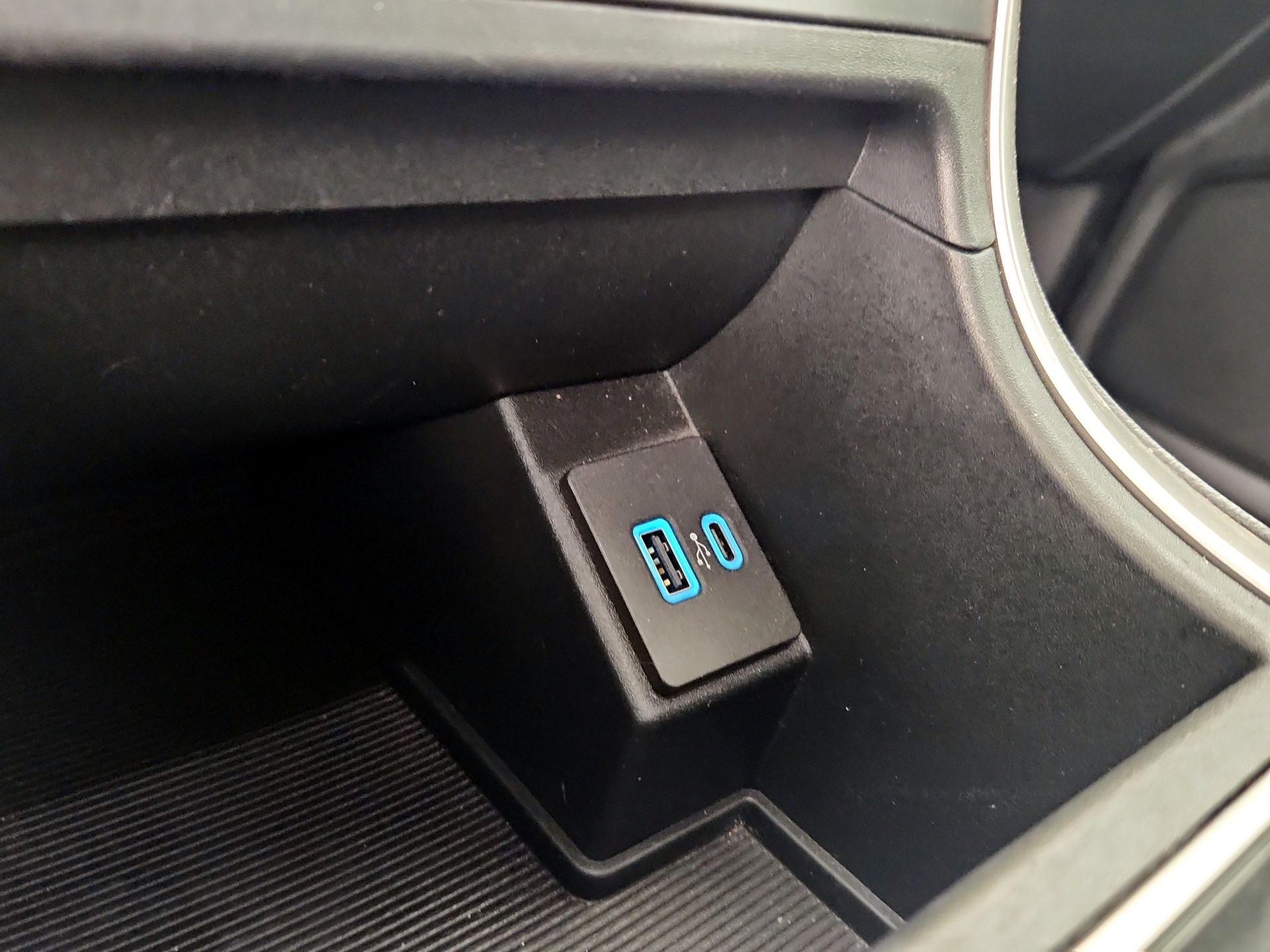 Thumbnail: 2023 Ford Edge - 18