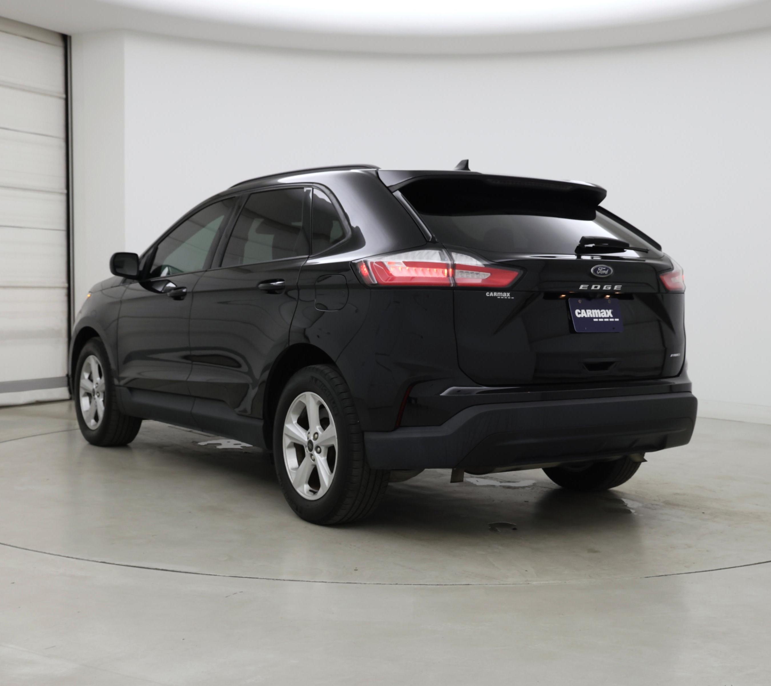 Thumbnail: 2023 Ford Edge - 2