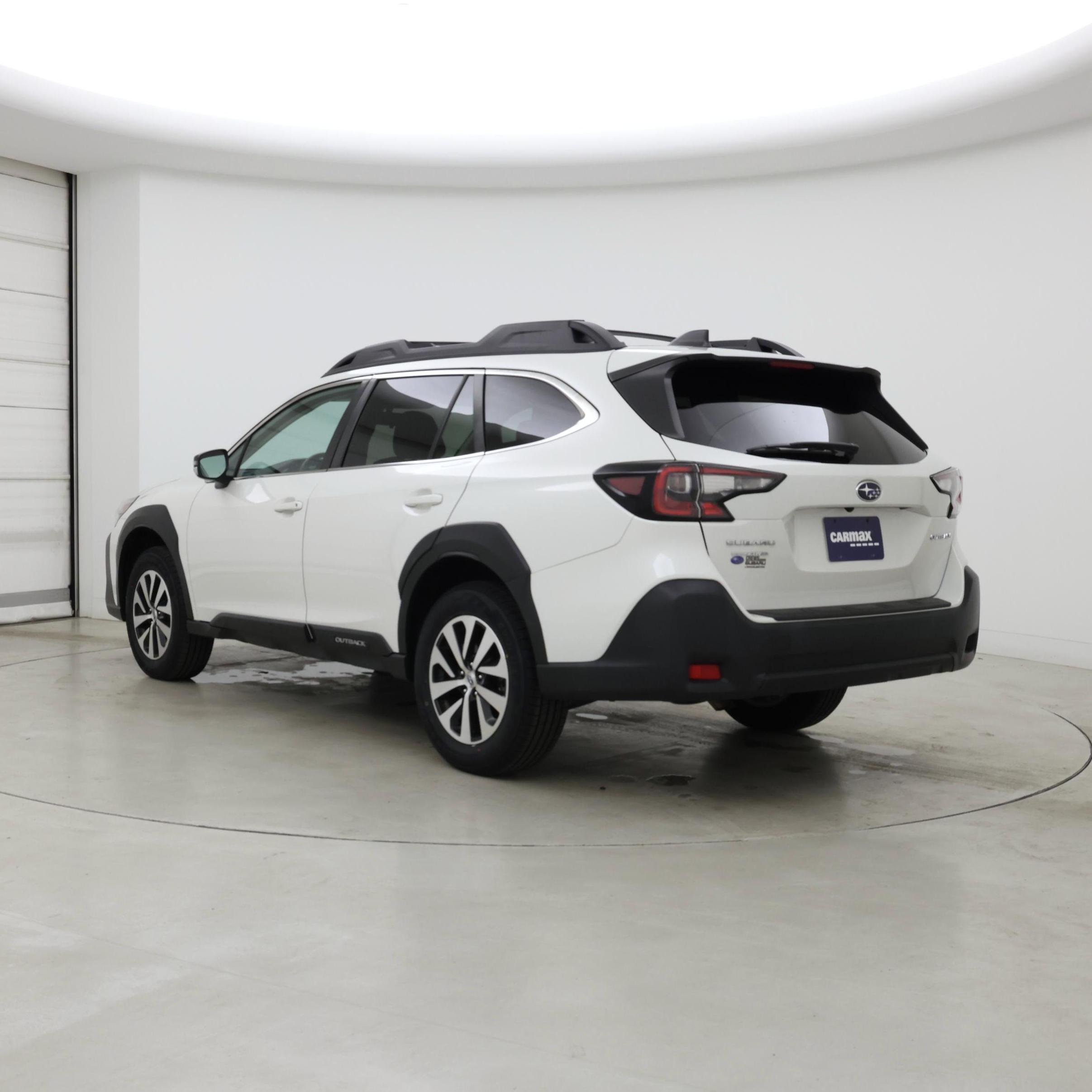 Thumbnail: 2023 Subaru Outback - 2