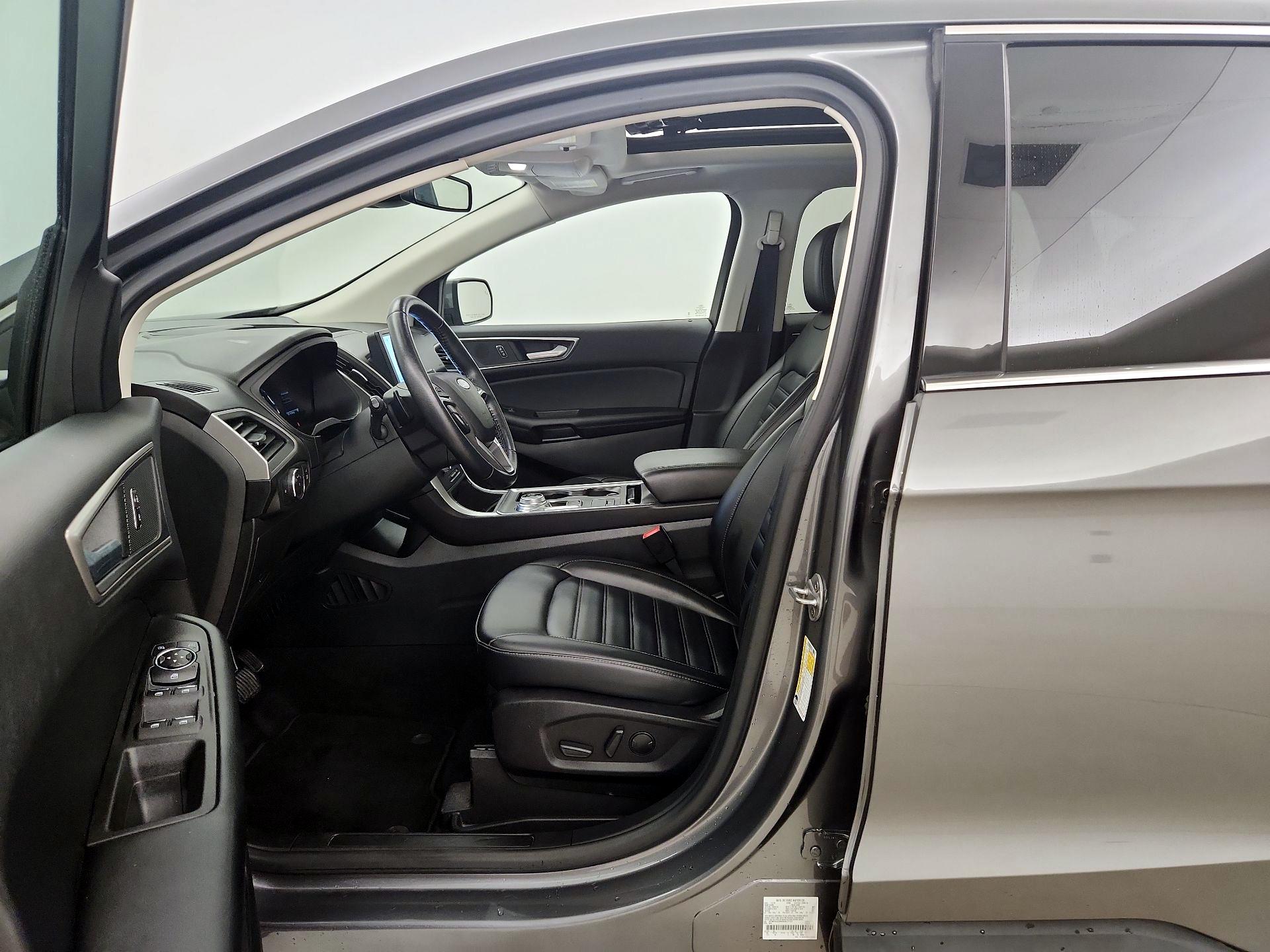 Thumbnail: 2022 Ford Edge - 11