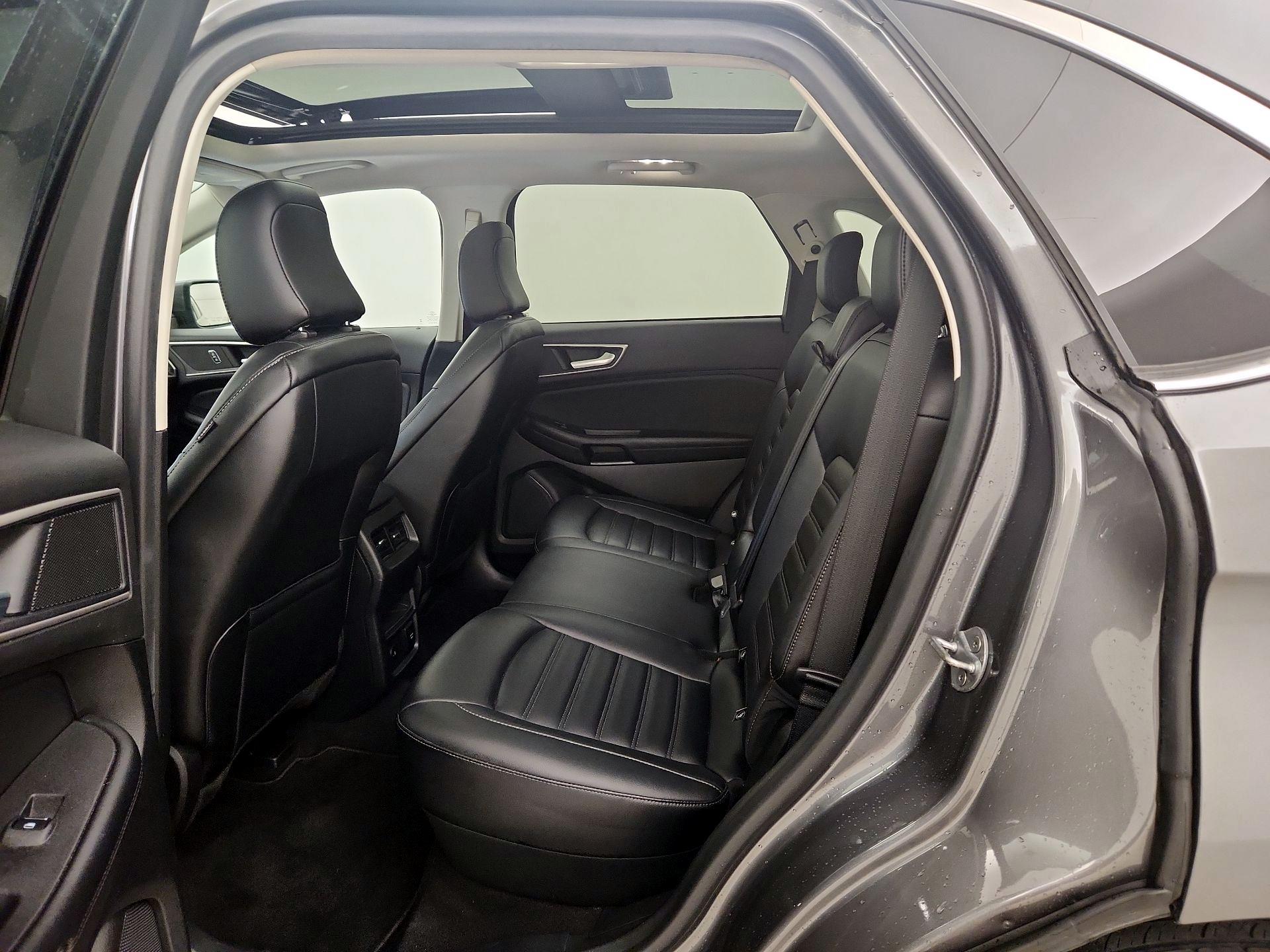 Thumbnail: 2022 Ford Edge - 20
