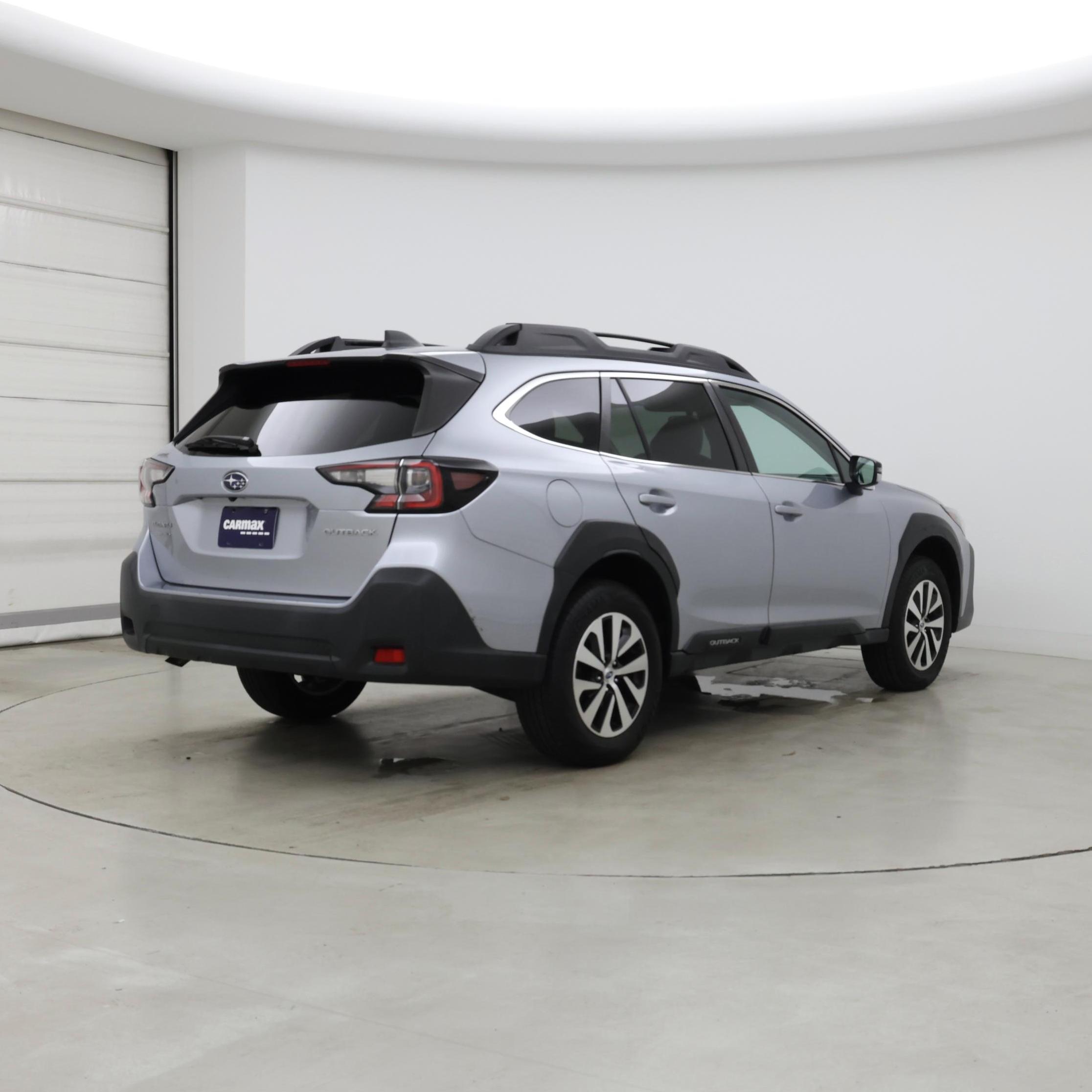 Thumbnail: 2023 Subaru Outback - 8