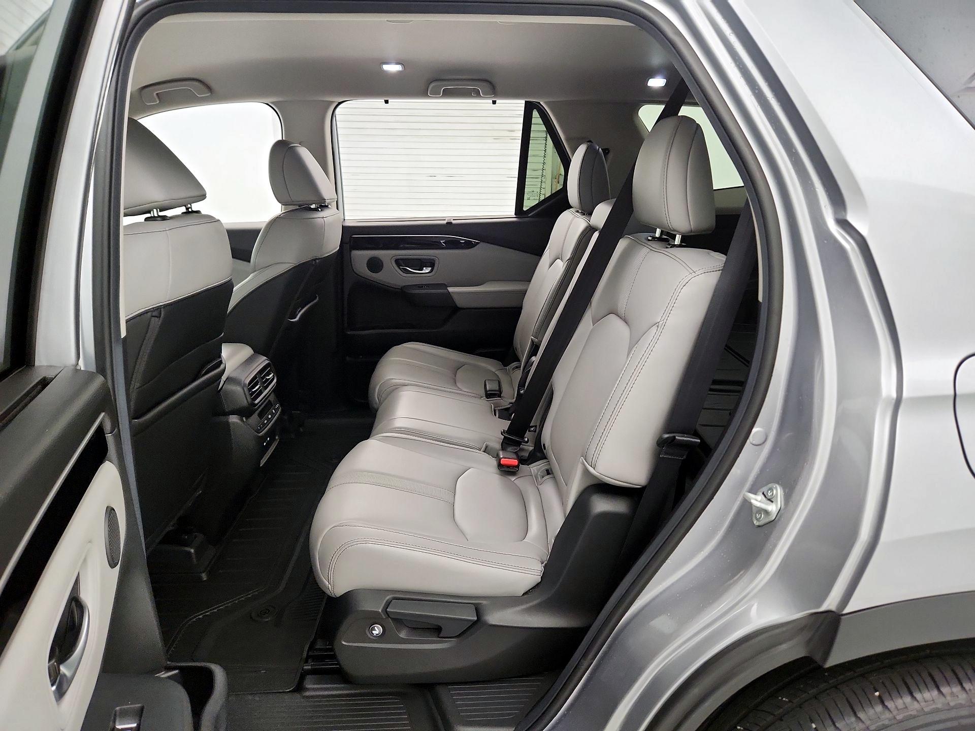 Thumbnail: 2025 Honda Pilot - 19