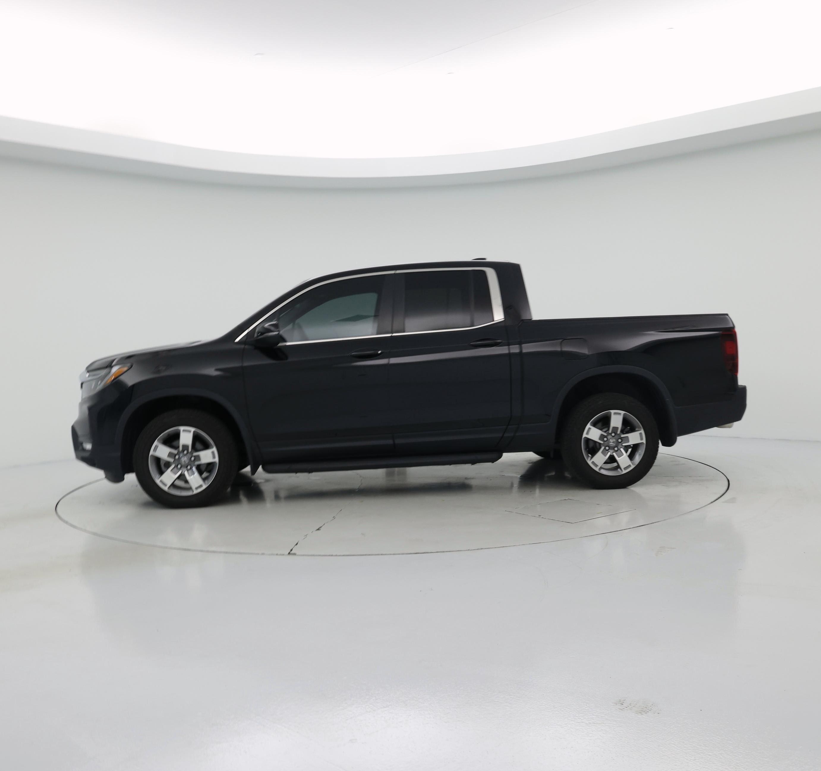 Thumbnail: 2025 Honda Ridgeline - 3