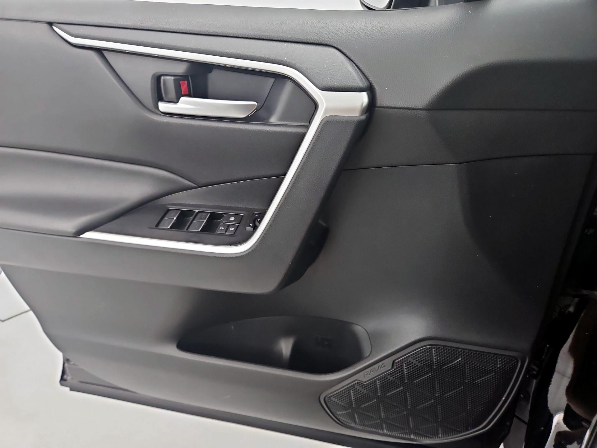 Thumbnail: 2024 Toyota RAV4 - 12