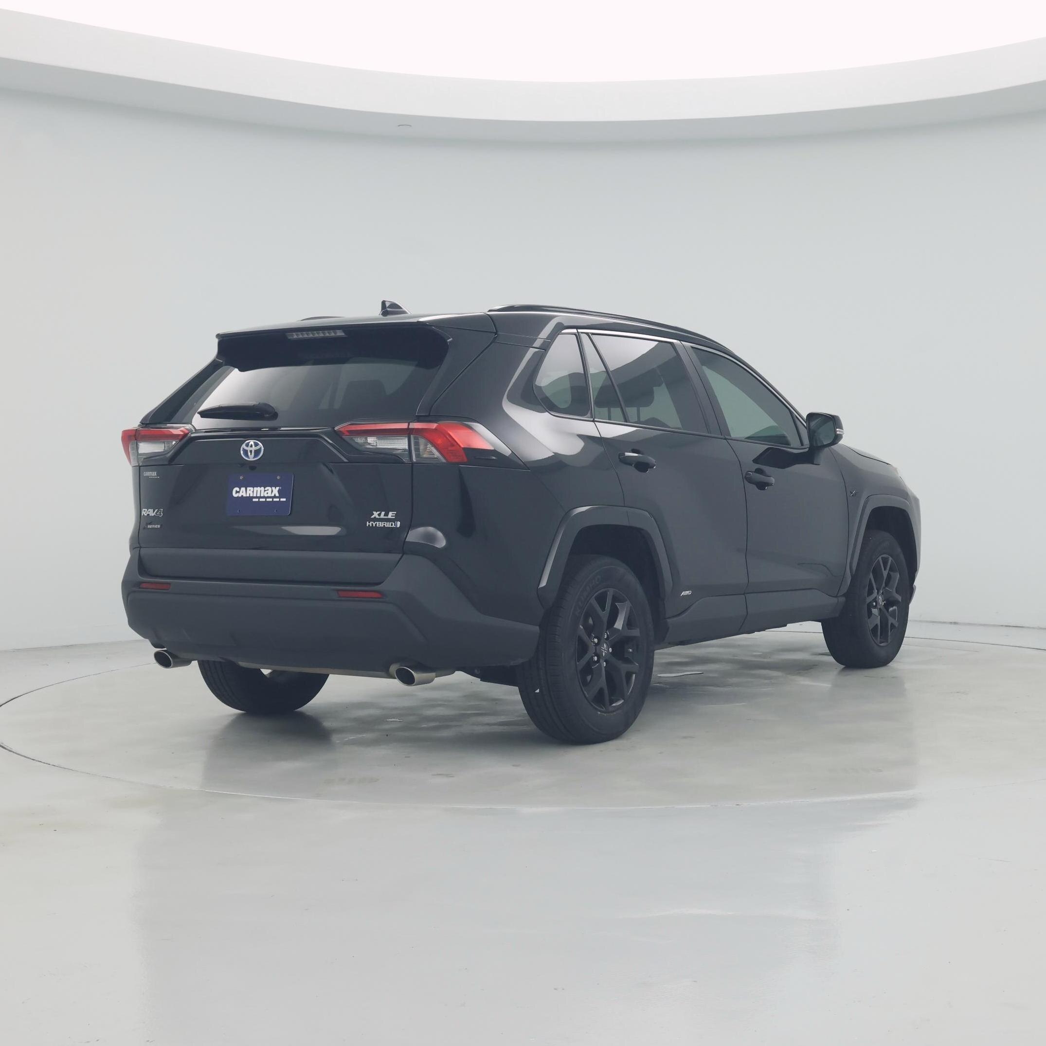Thumbnail: 2024 Toyota RAV4 - 8