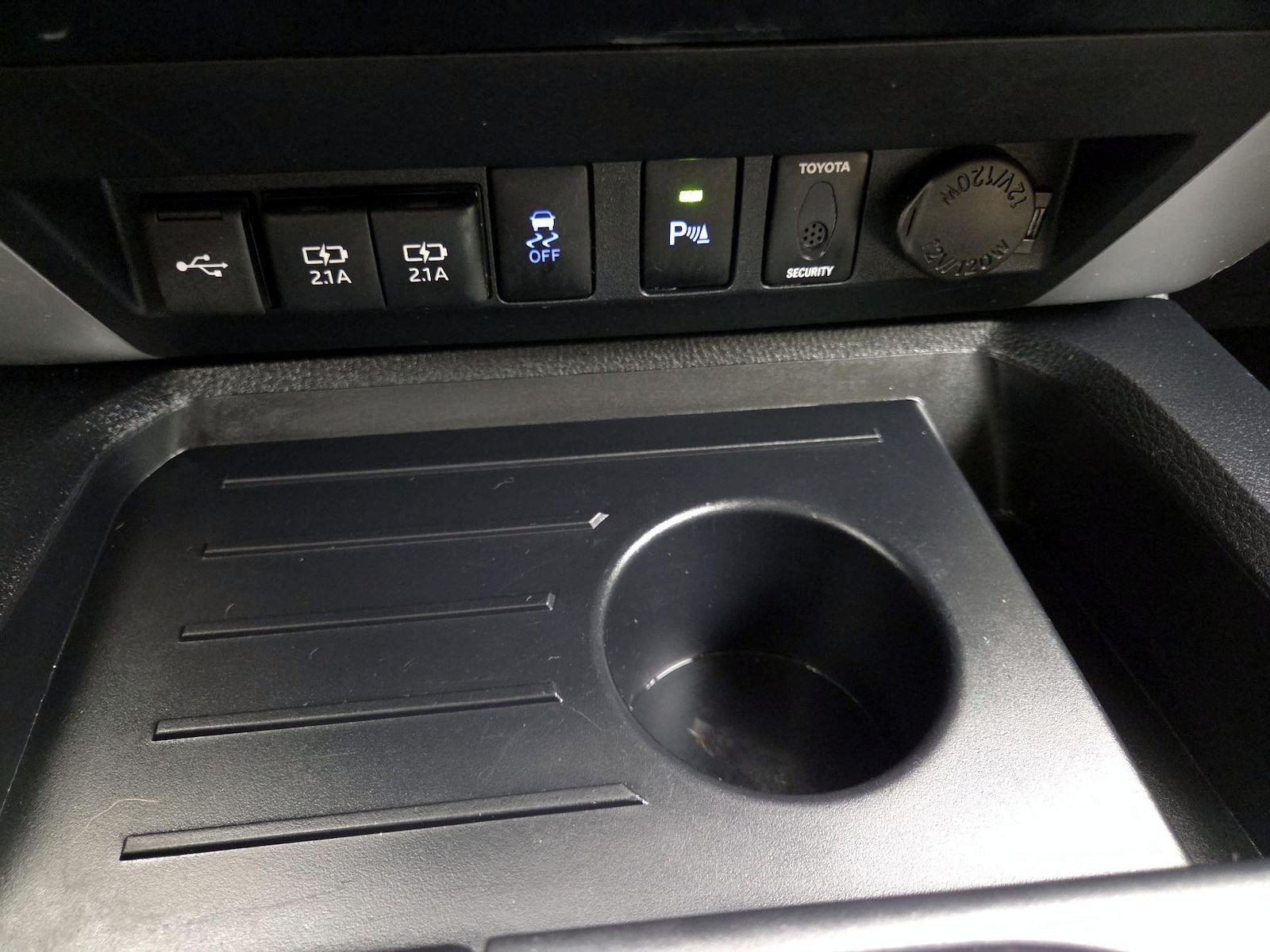 2020 Toyota Tundra Limited - Photo 20