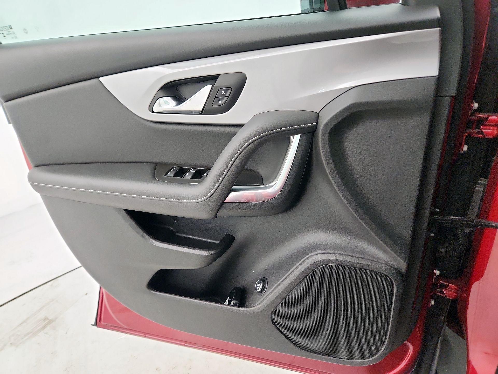 Thumbnail: 2024 Chevrolet Blazer - 12