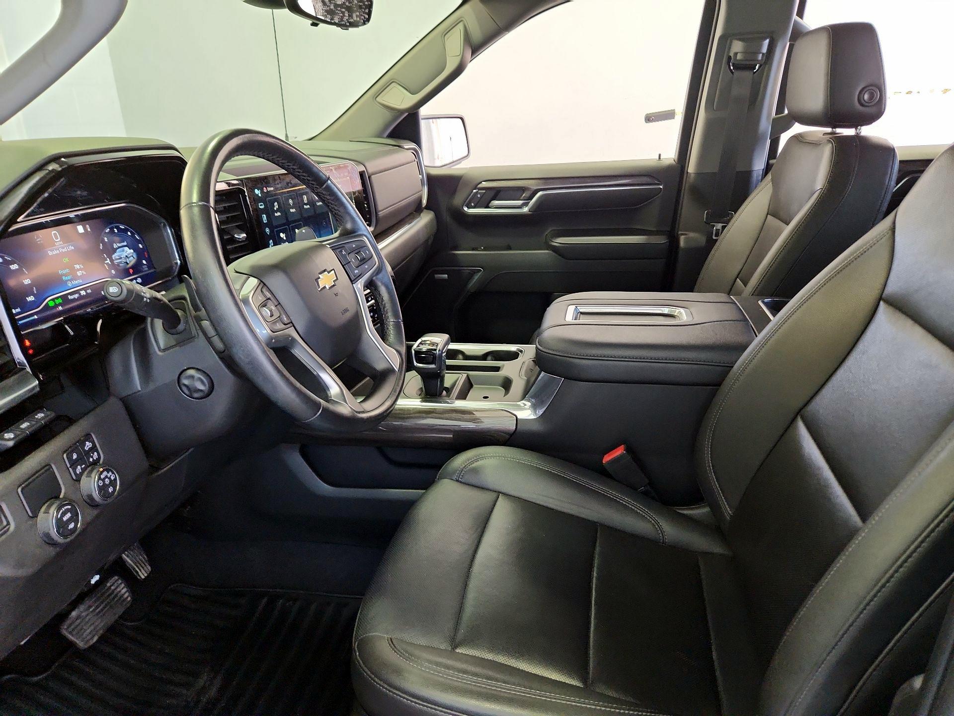 Thumbnail: 2022 Chevrolet Silverado 1500 - 11