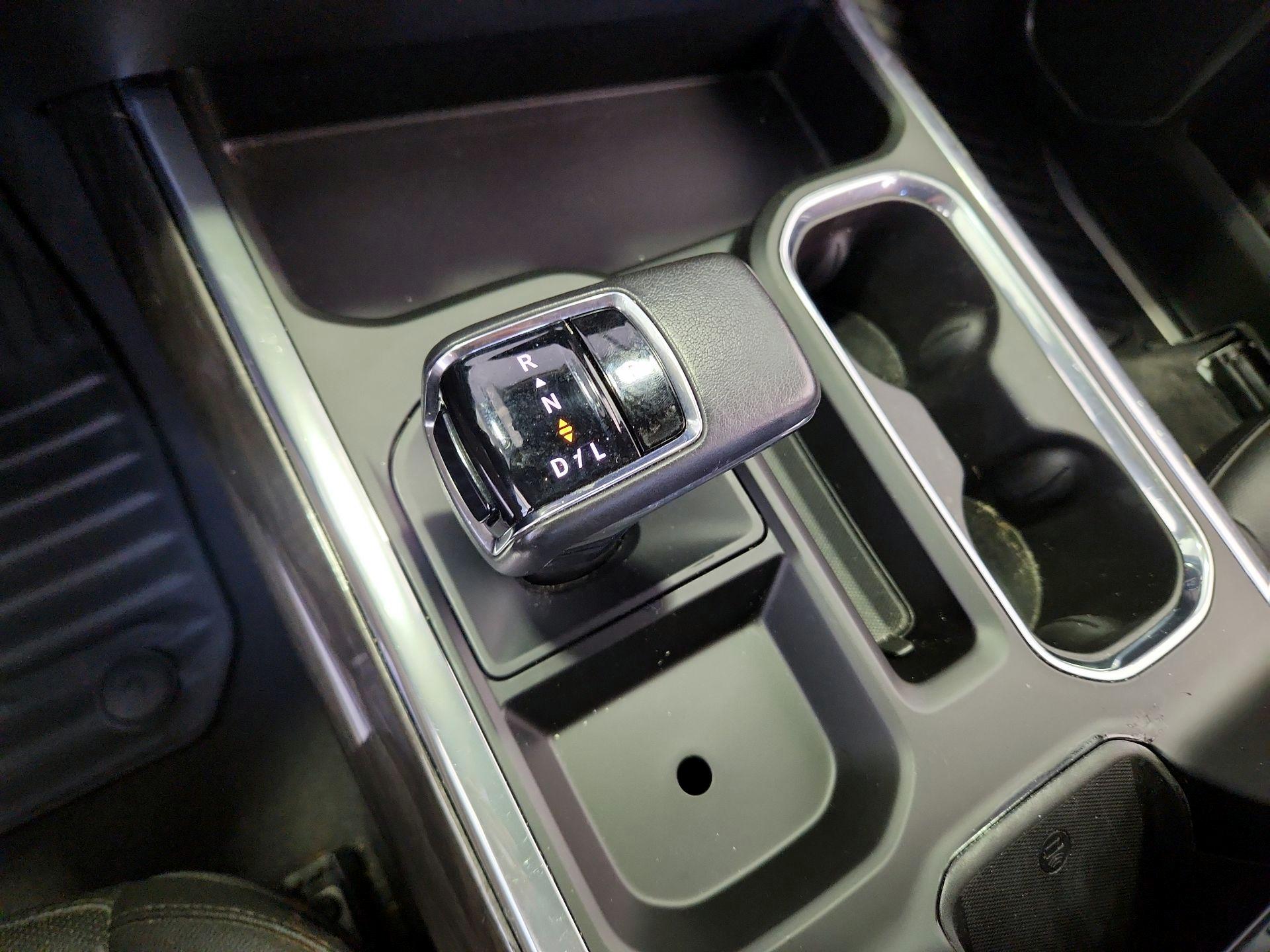 Thumbnail: 2022 Chevrolet Silverado 1500 - 17