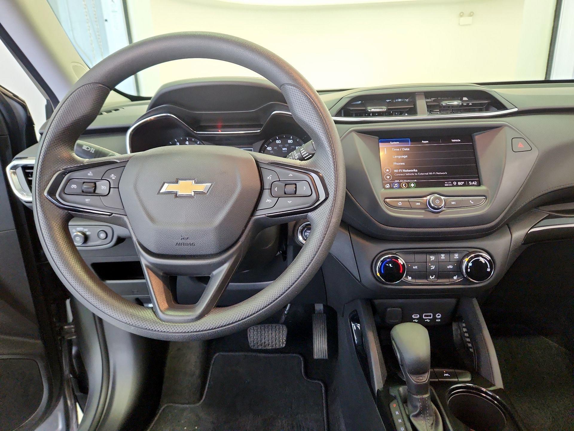 Thumbnail: 2023 Chevrolet TrailBlazer - 9