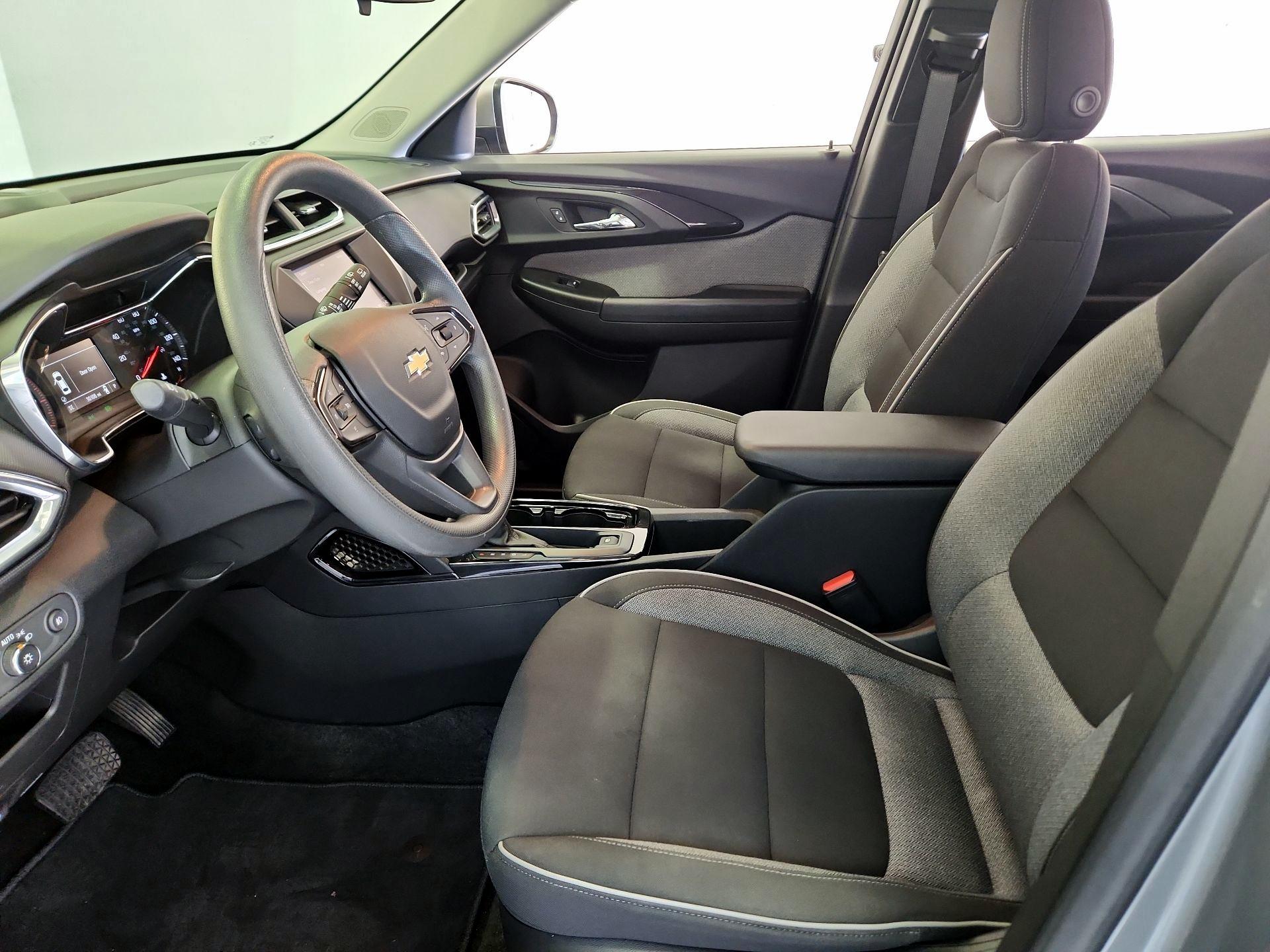Thumbnail: 2023 Chevrolet TrailBlazer - 11