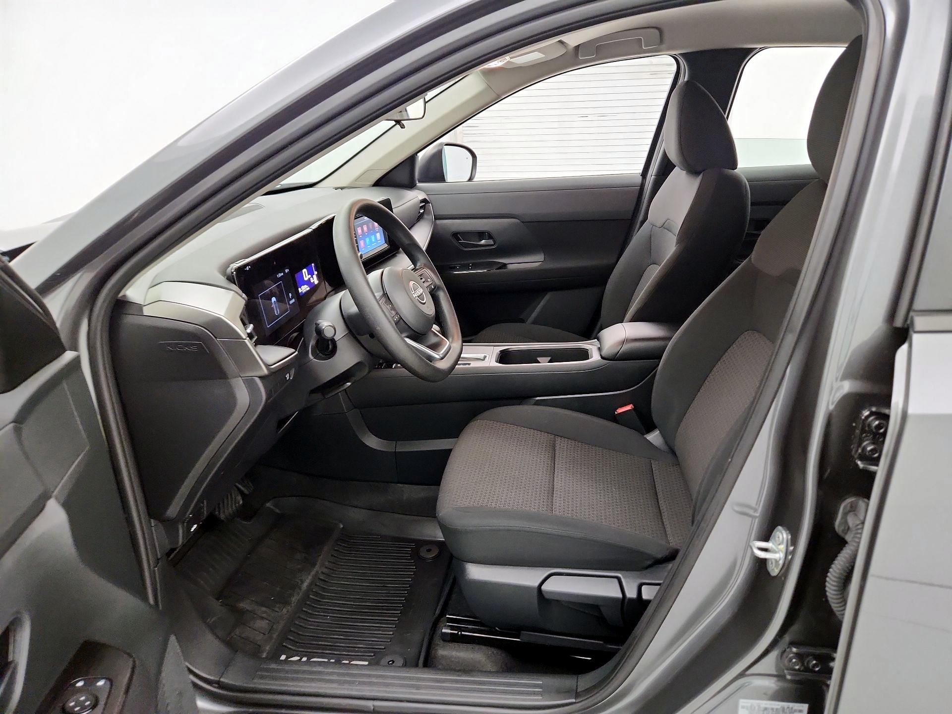 Thumbnail: 2025 Nissan Kicks - 11