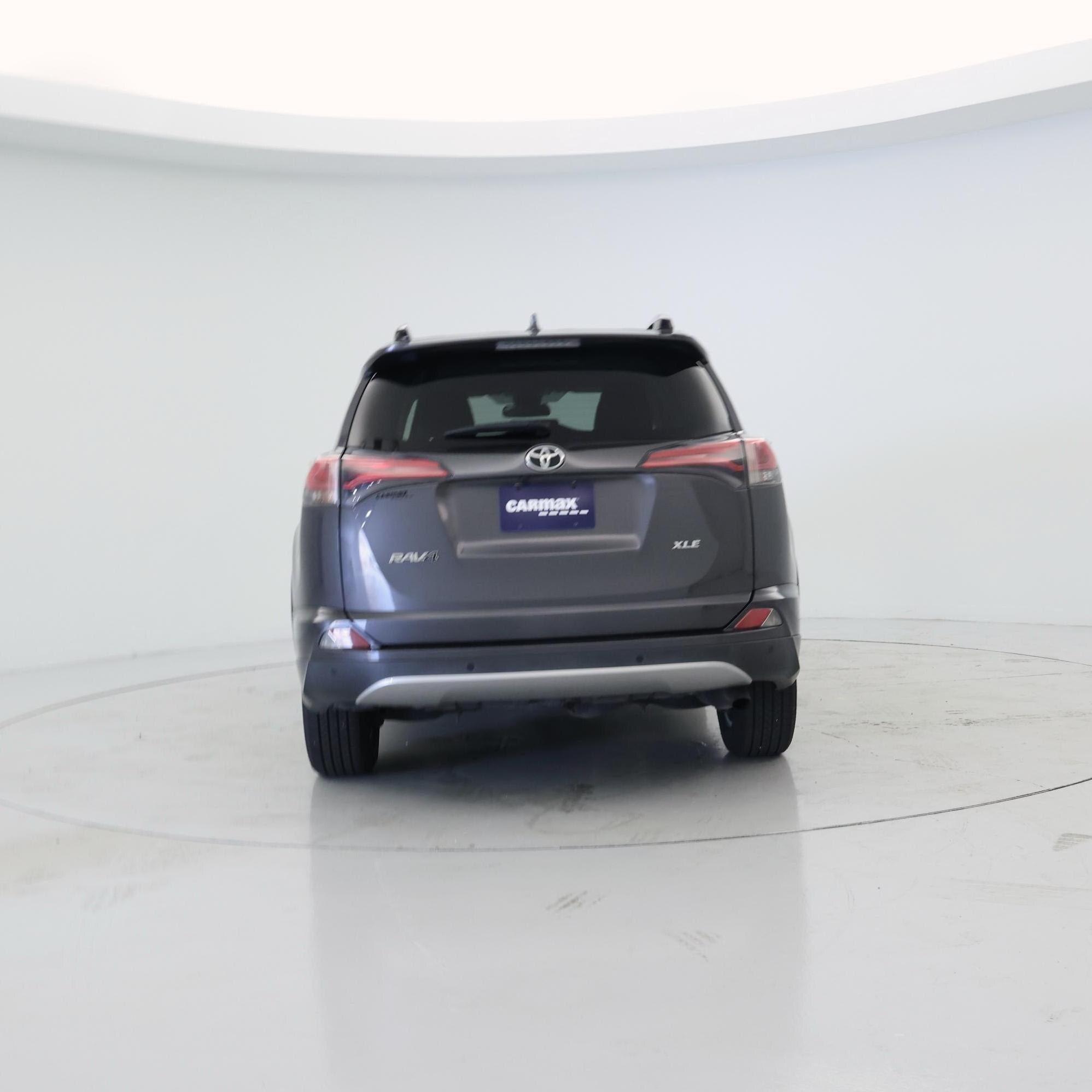 Thumbnail: 2018 Toyota RAV4 - 6
