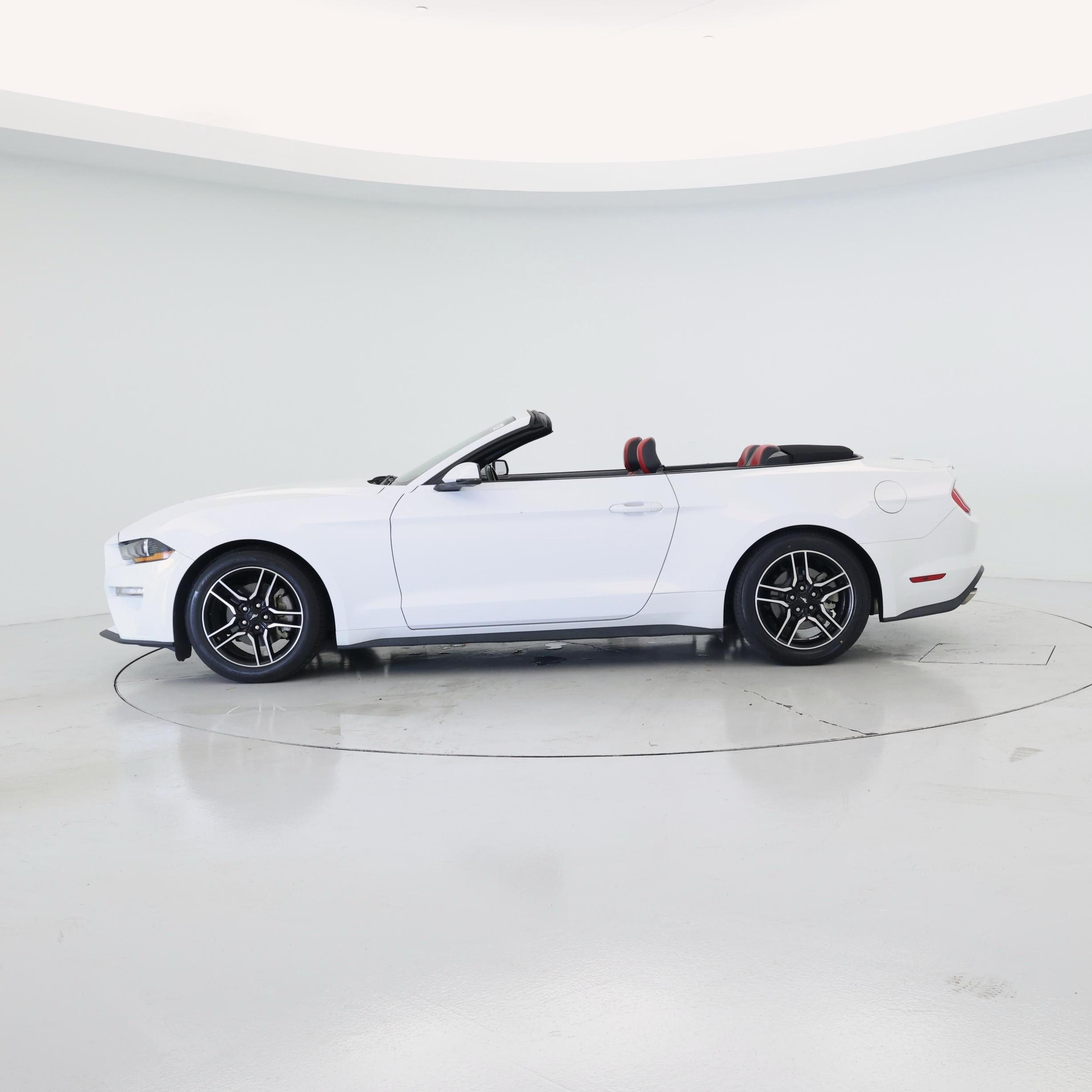 Thumbnail: 2022 Ford Mustang - 3