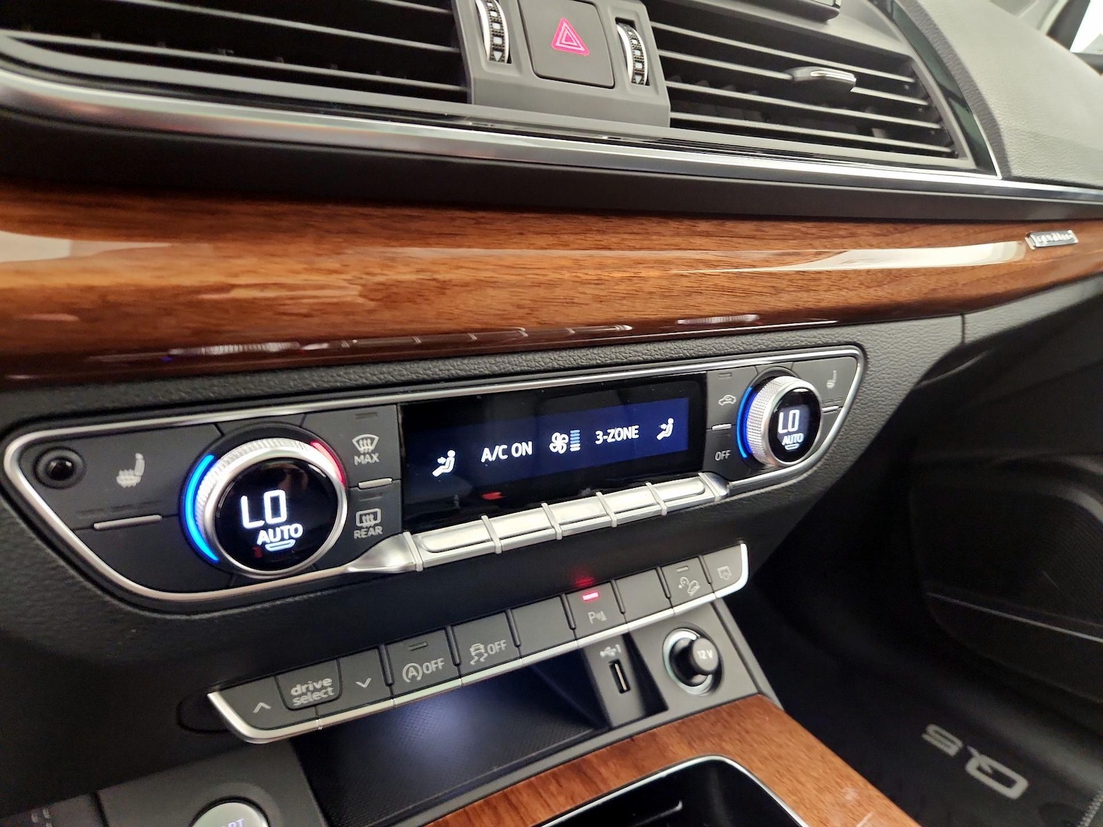 2023 Audi Q5 Premium Plus - Photo 18