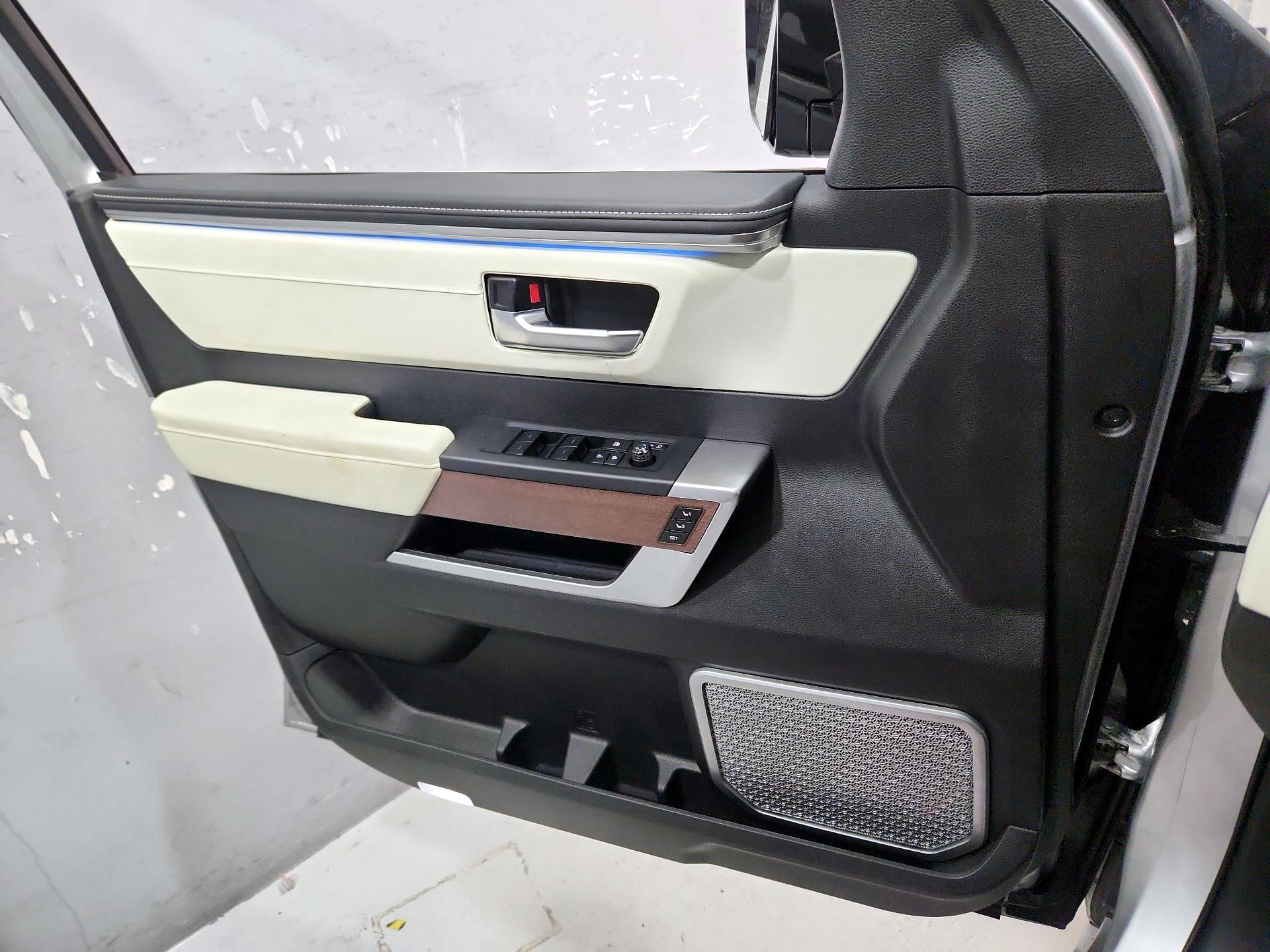 Thumbnail: 2023 Toyota Sequoia - 12