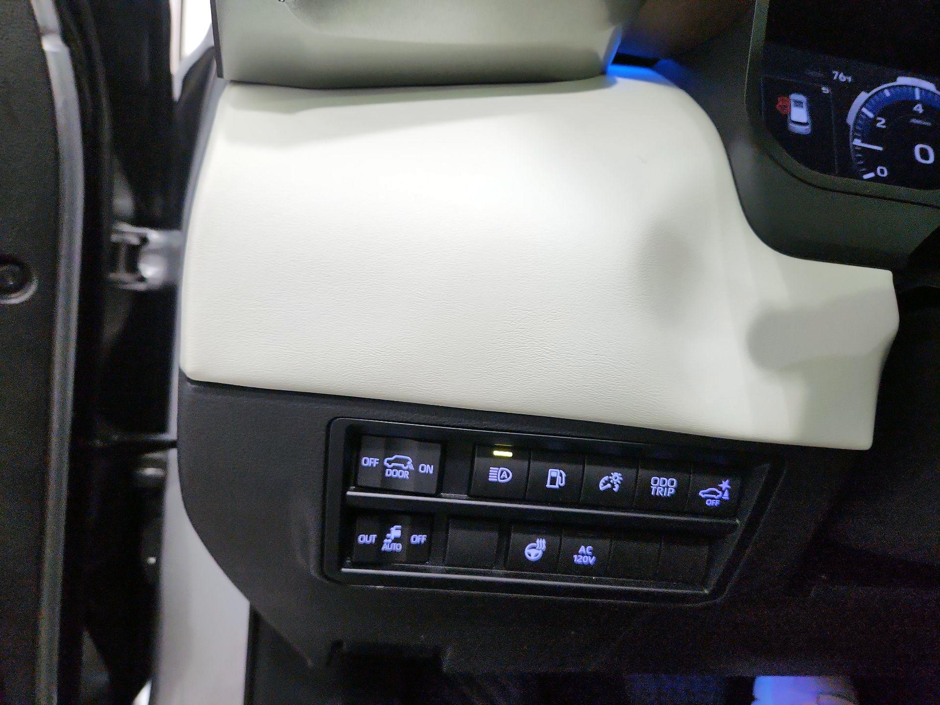Thumbnail: 2023 Toyota Sequoia - 13
