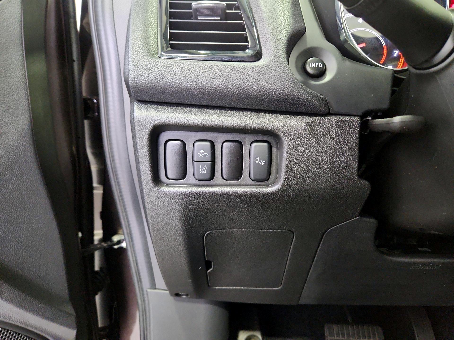 Thumbnail: 2024 Mitsubishi Outlander Sport - 13