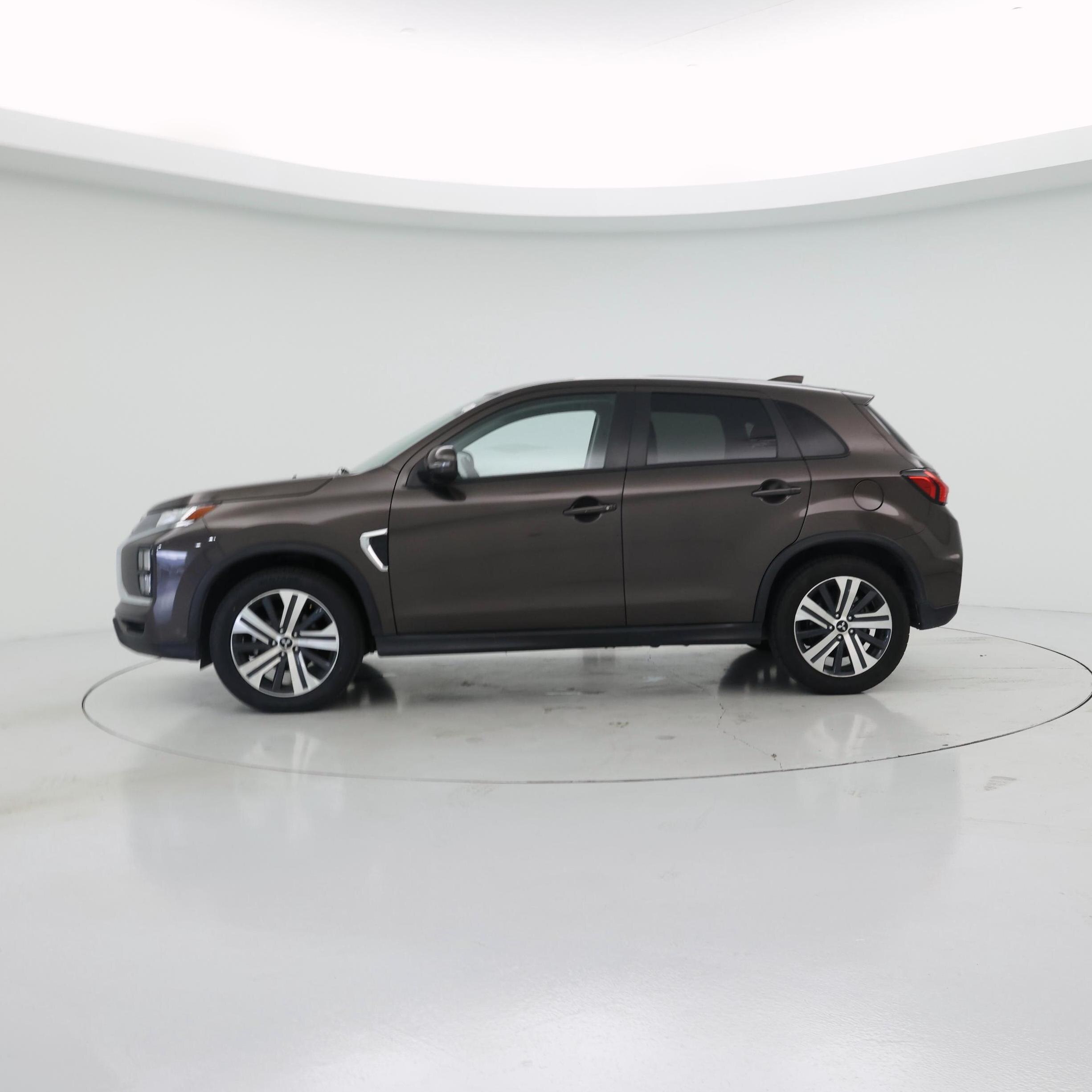 Thumbnail: 2024 Mitsubishi Outlander Sport - 3