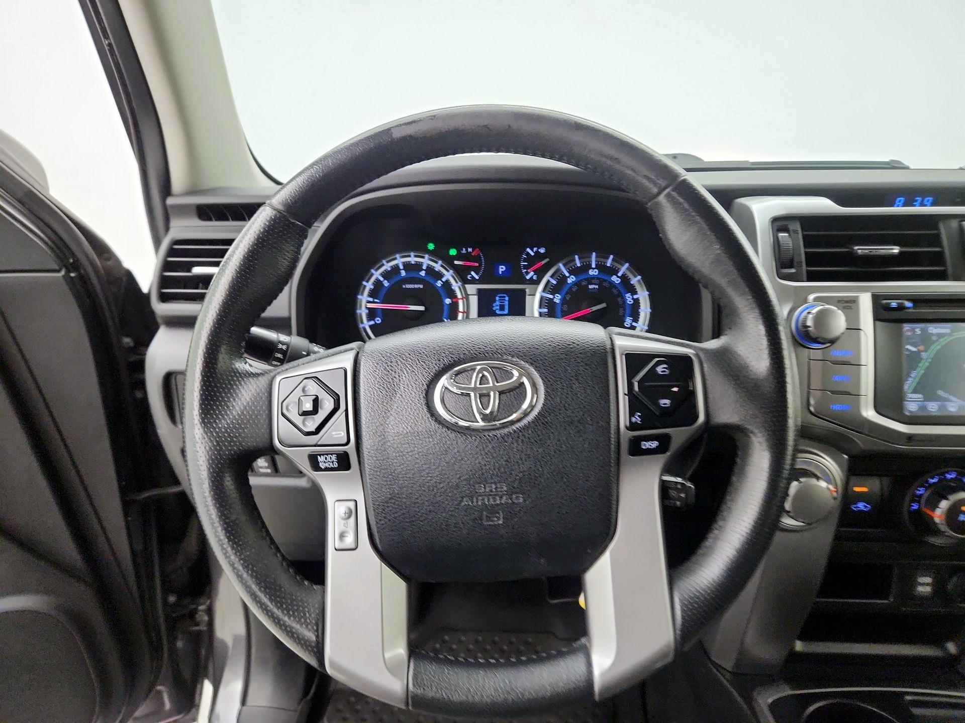 Thumbnail: 2017 Toyota 4Runner - 10