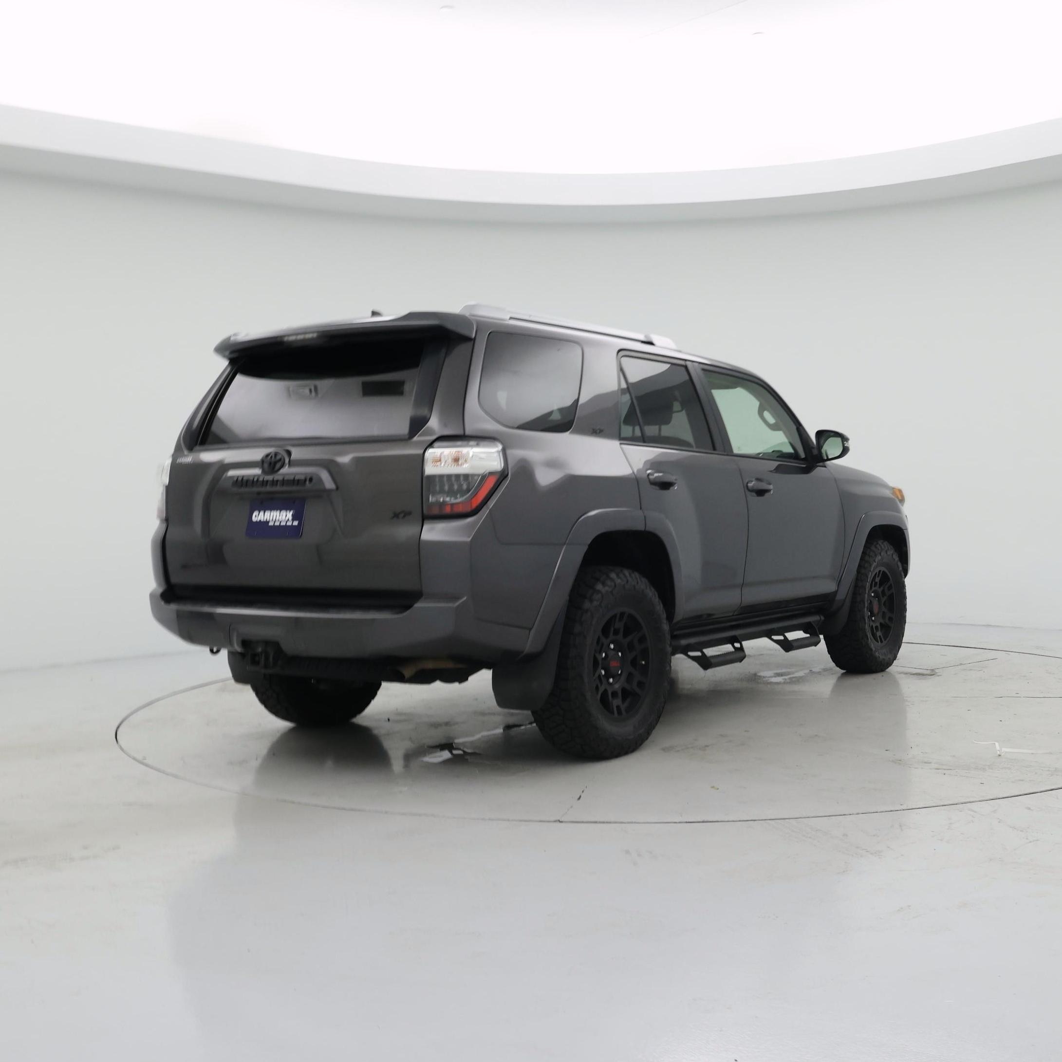 Thumbnail: 2017 Toyota 4Runner - 8