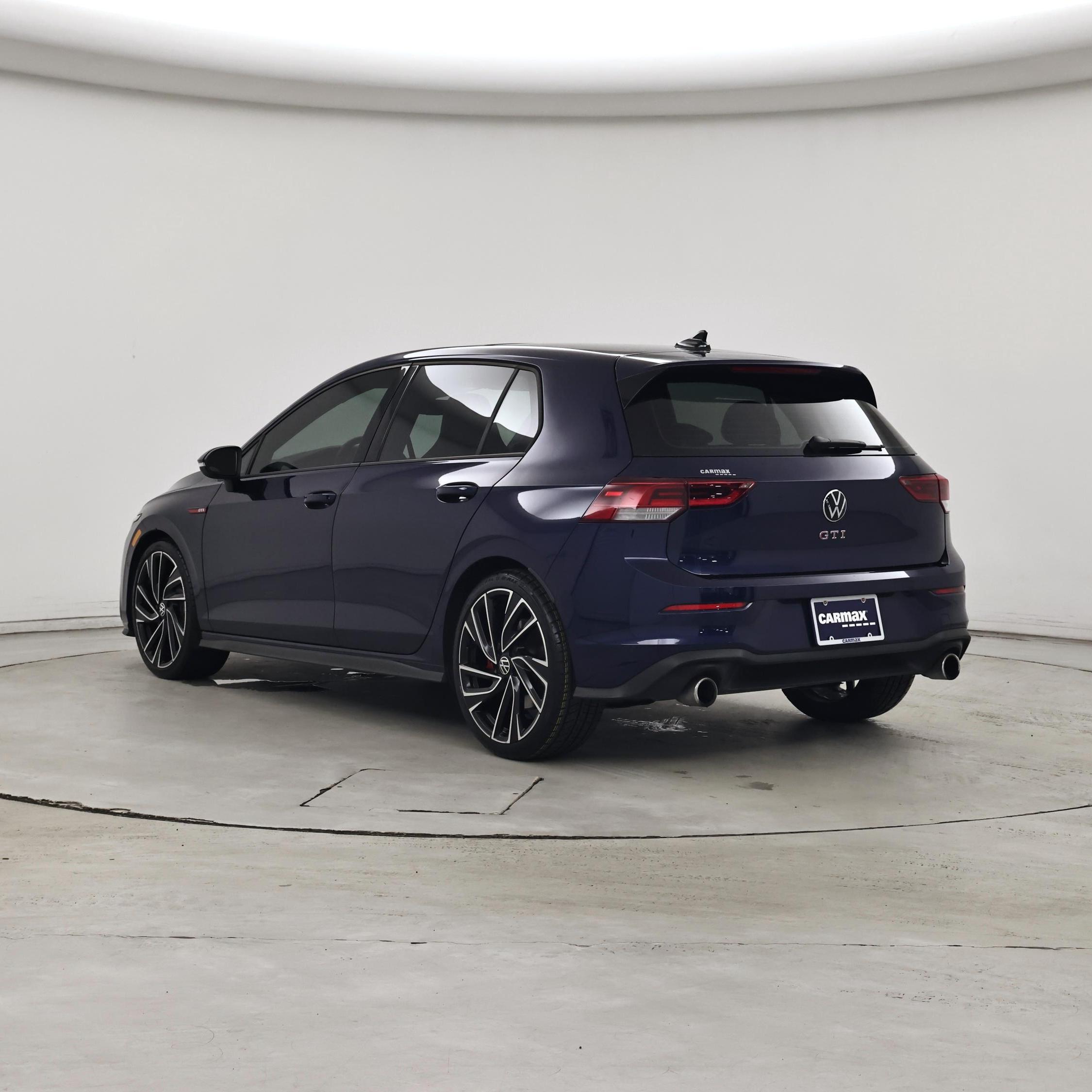 Thumbnail: 2023 Volkswagen Golf - 2