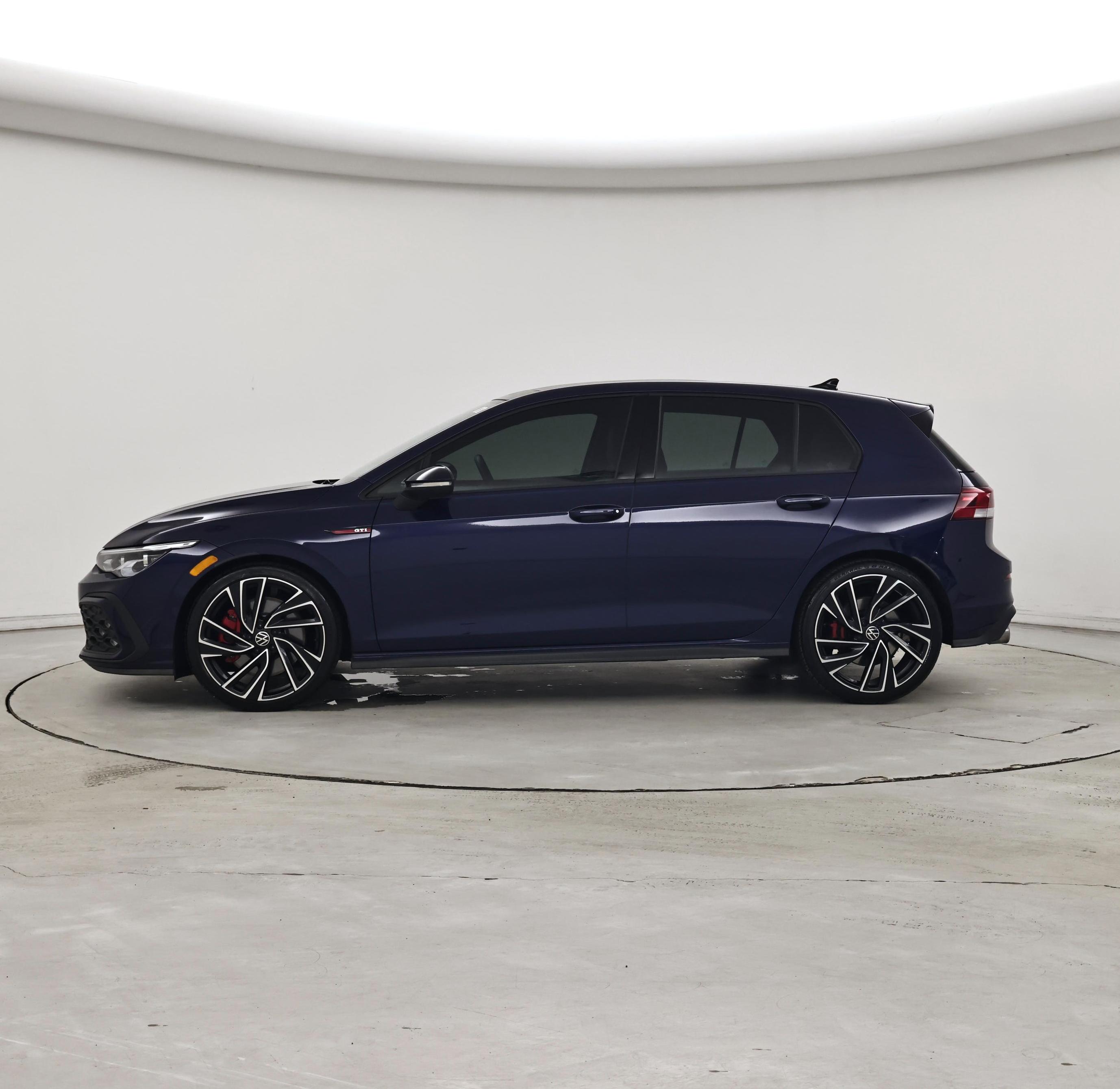Thumbnail: 2023 Volkswagen Golf - 3