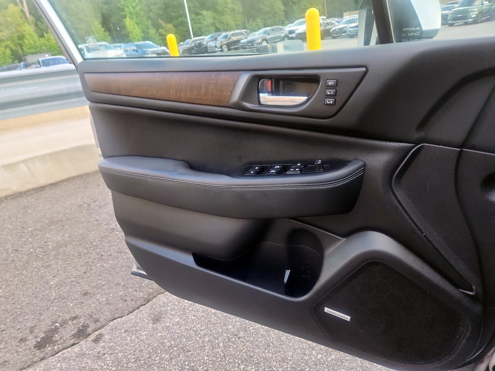 Thumbnail: 2016 Subaru Outback - 10