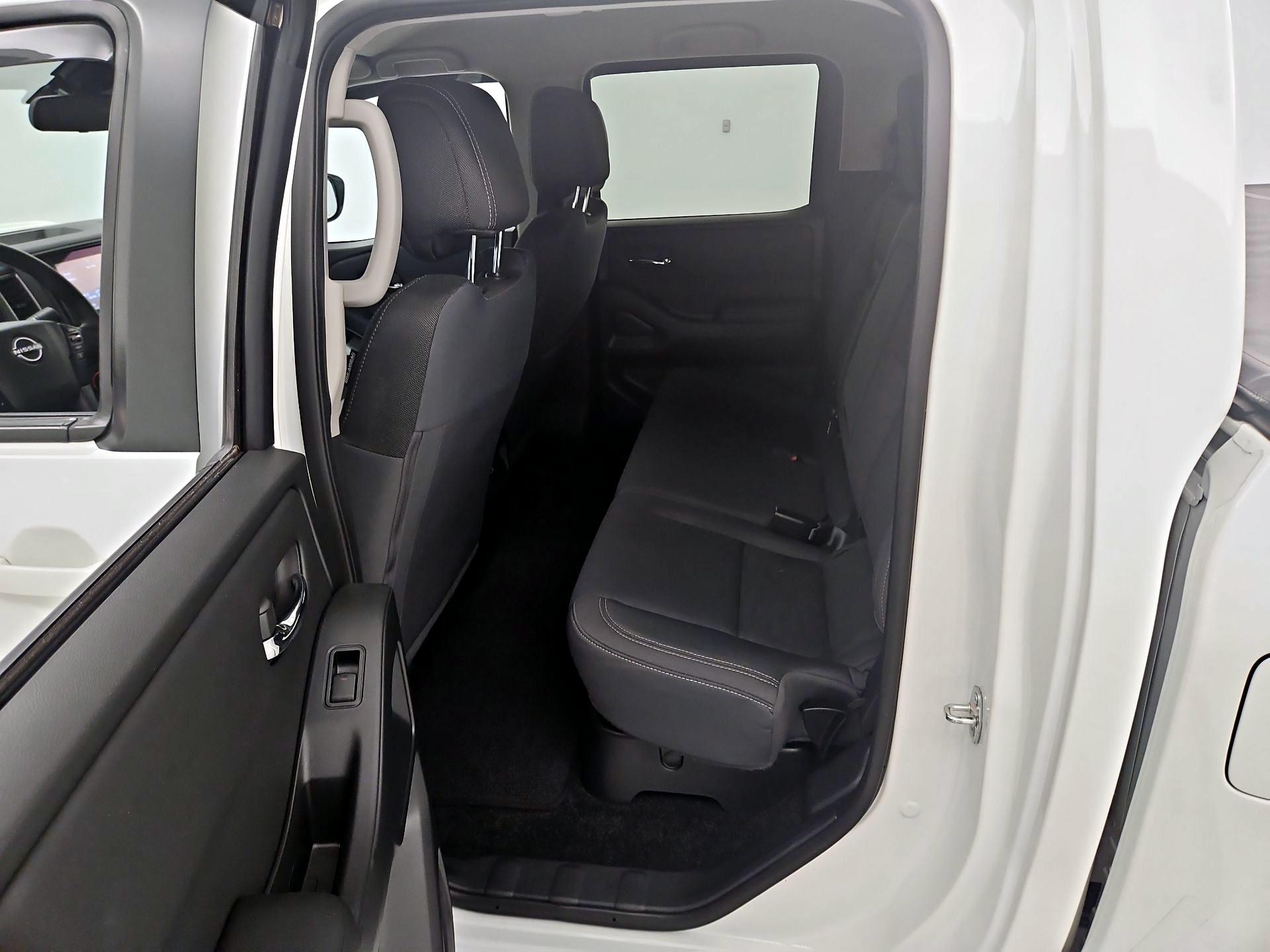 Thumbnail: 2023 Nissan Frontier - 19