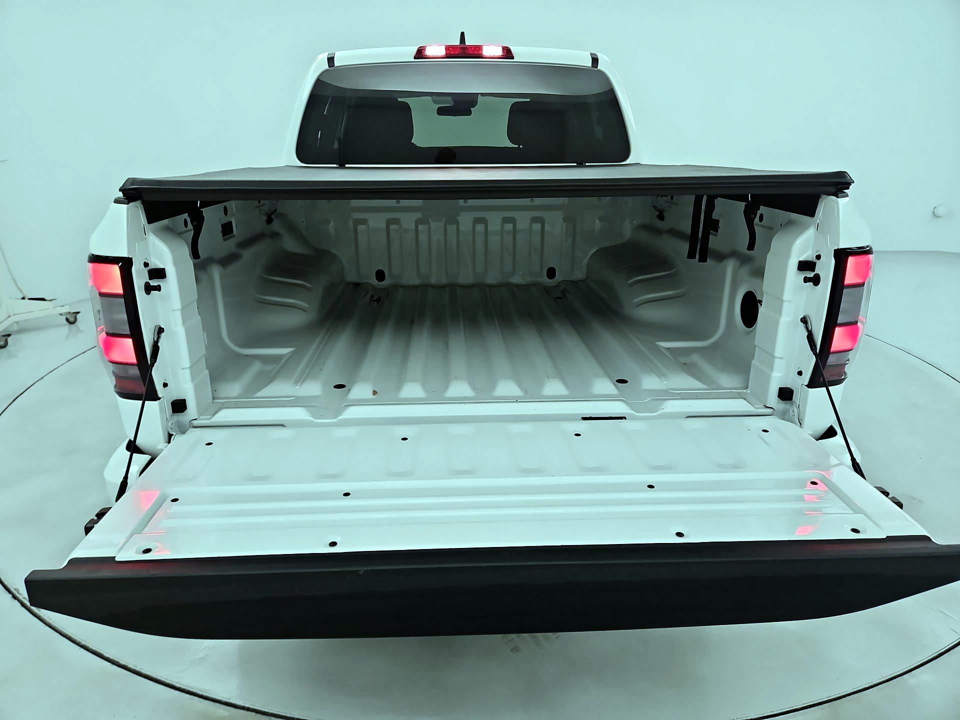 Thumbnail: 2023 Nissan Frontier - 20